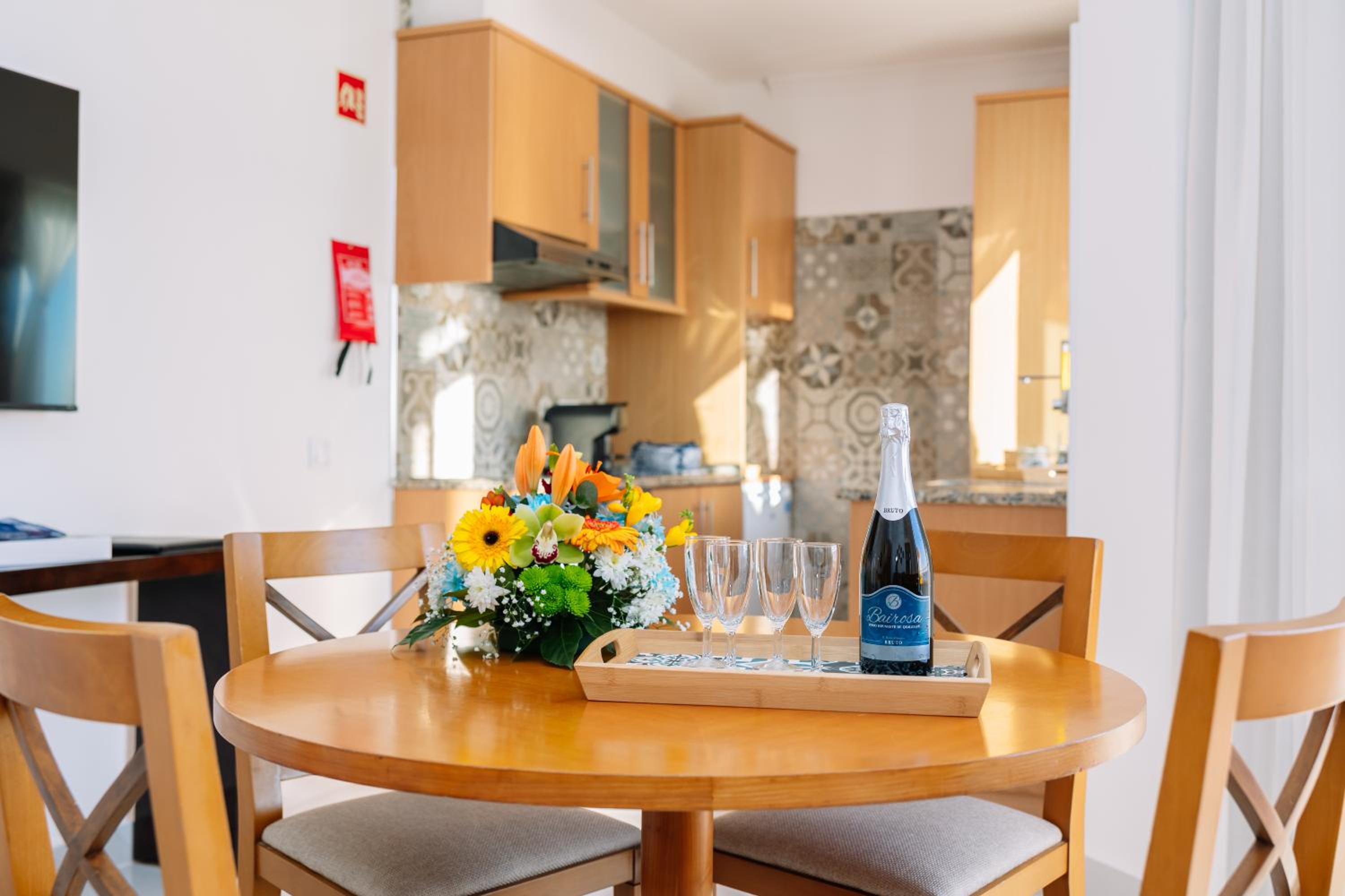Deluxe Two Bedroom  Suite (2 Adults + 2 Children) thumbnail 6