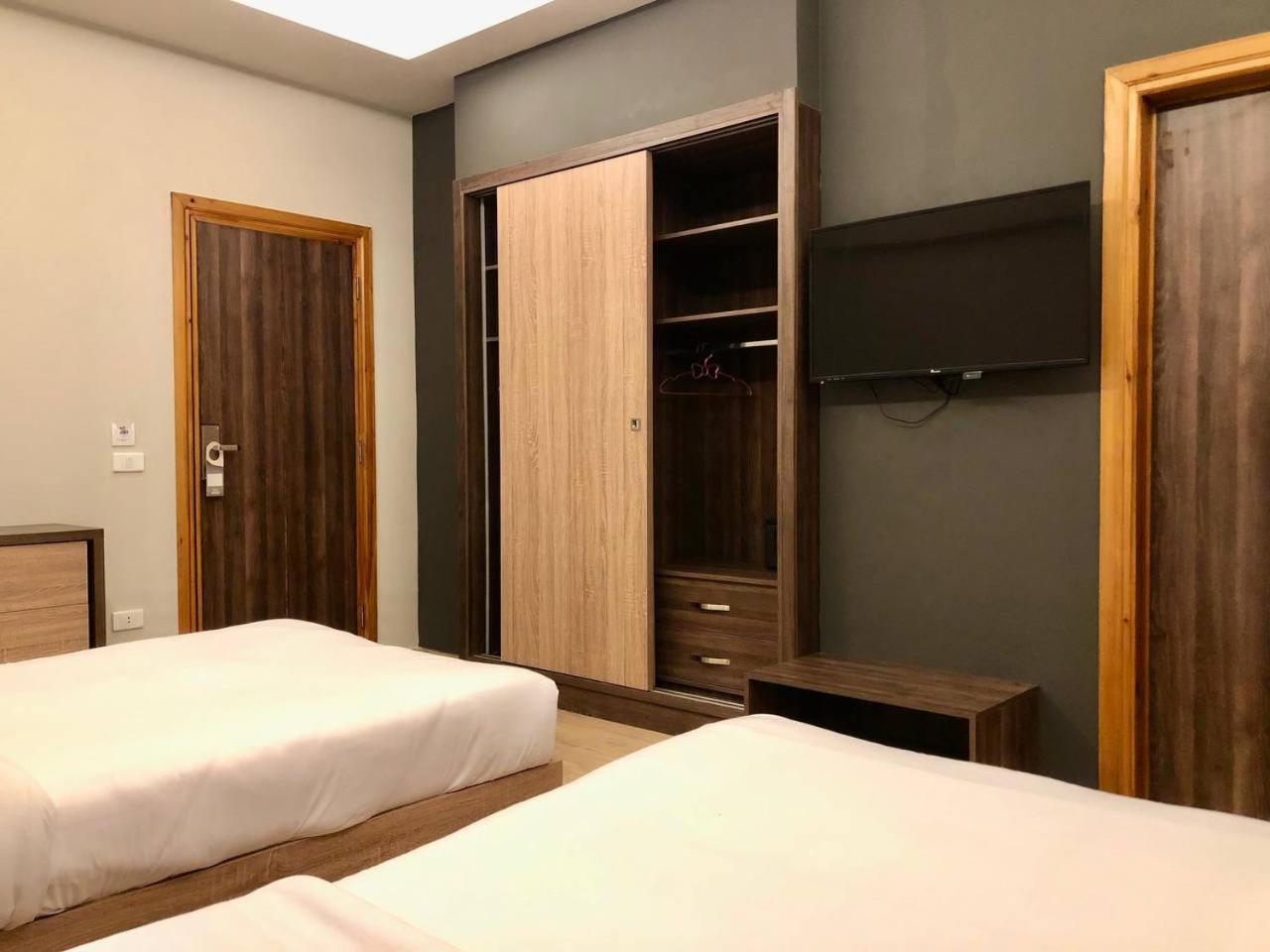Double Or Twin Room With Partial Sea View