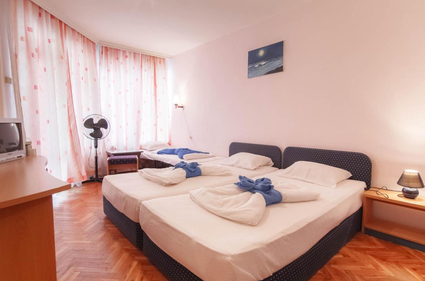 Triple Room with Balcony photo 1