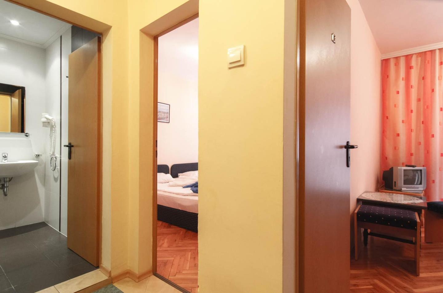 Suite with Balcony photo 1