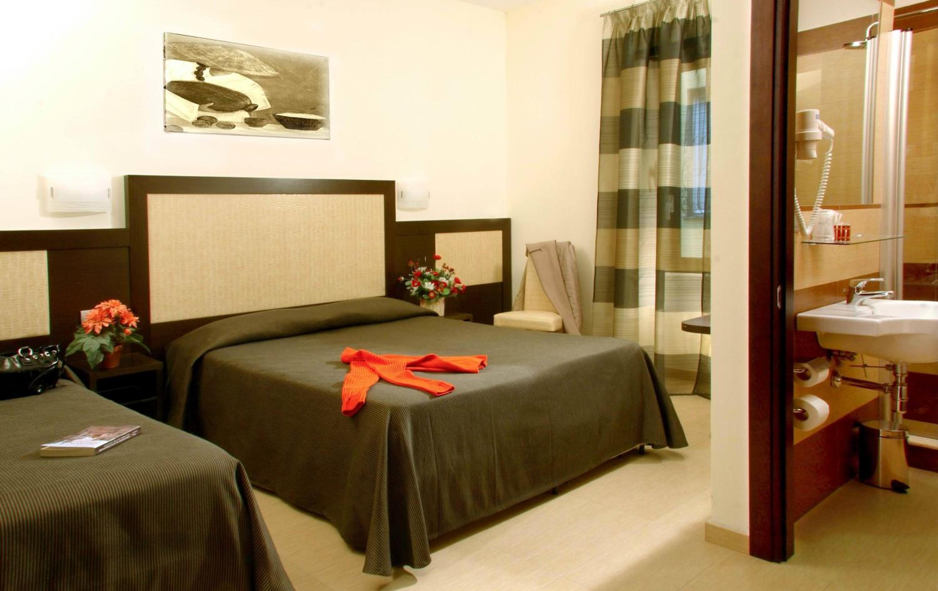 Standard Quadruple Room photo 2