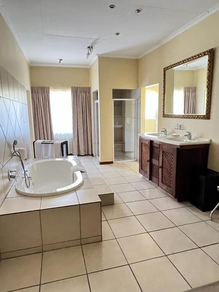 Suite photo 2