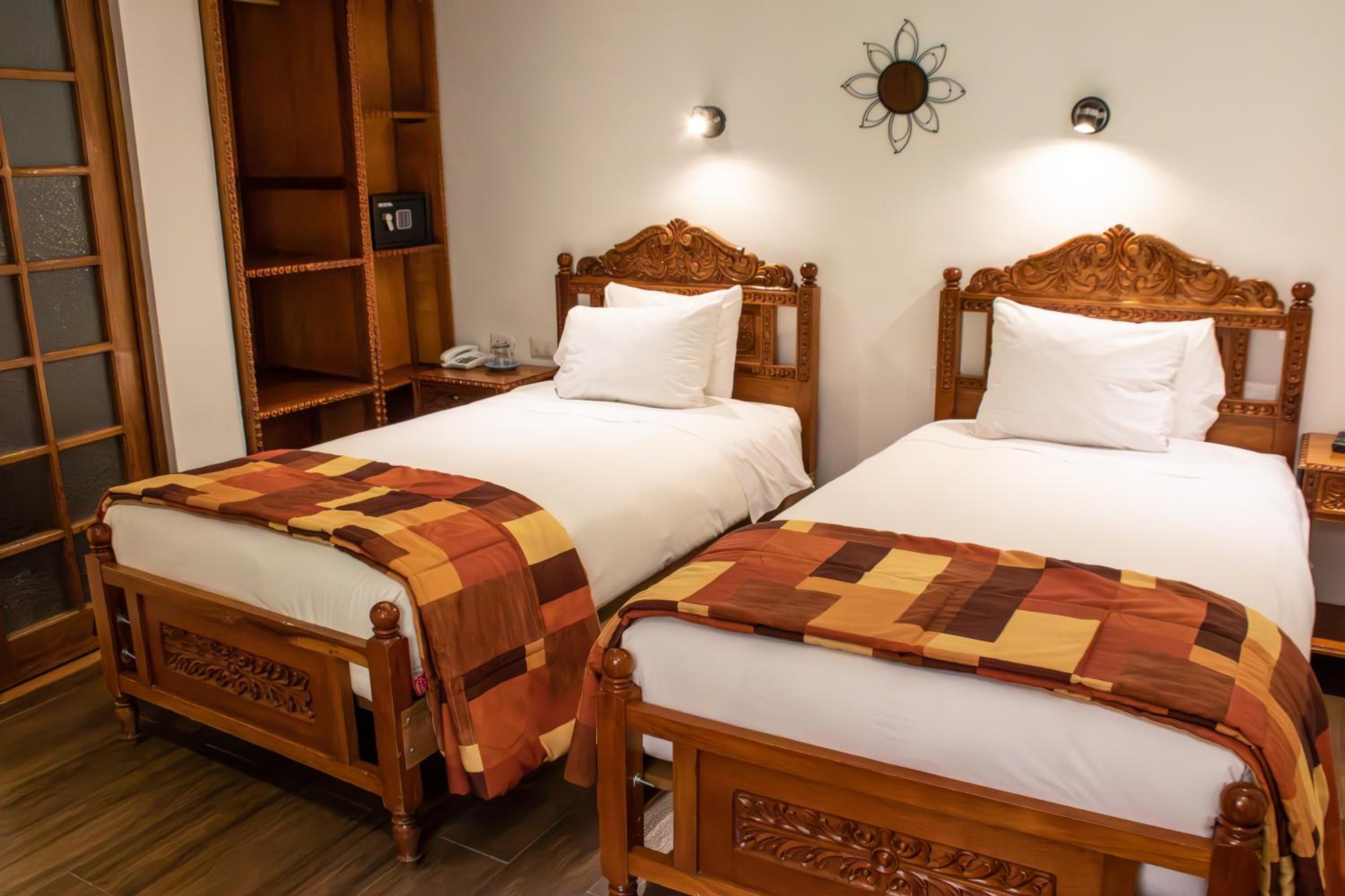 Standard Double or Twin Room photo 2