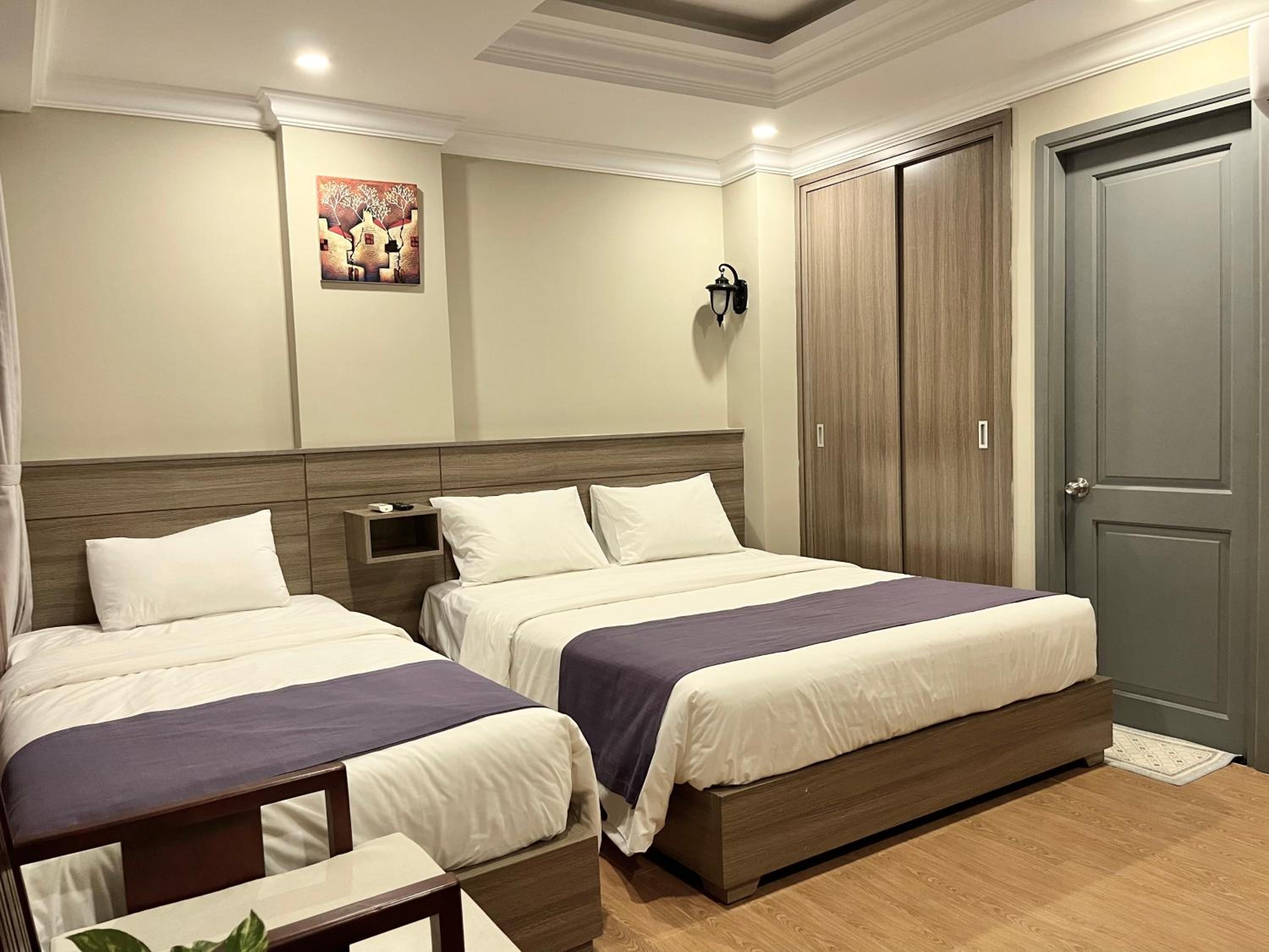 Triple Room with Sea View - Photo 4