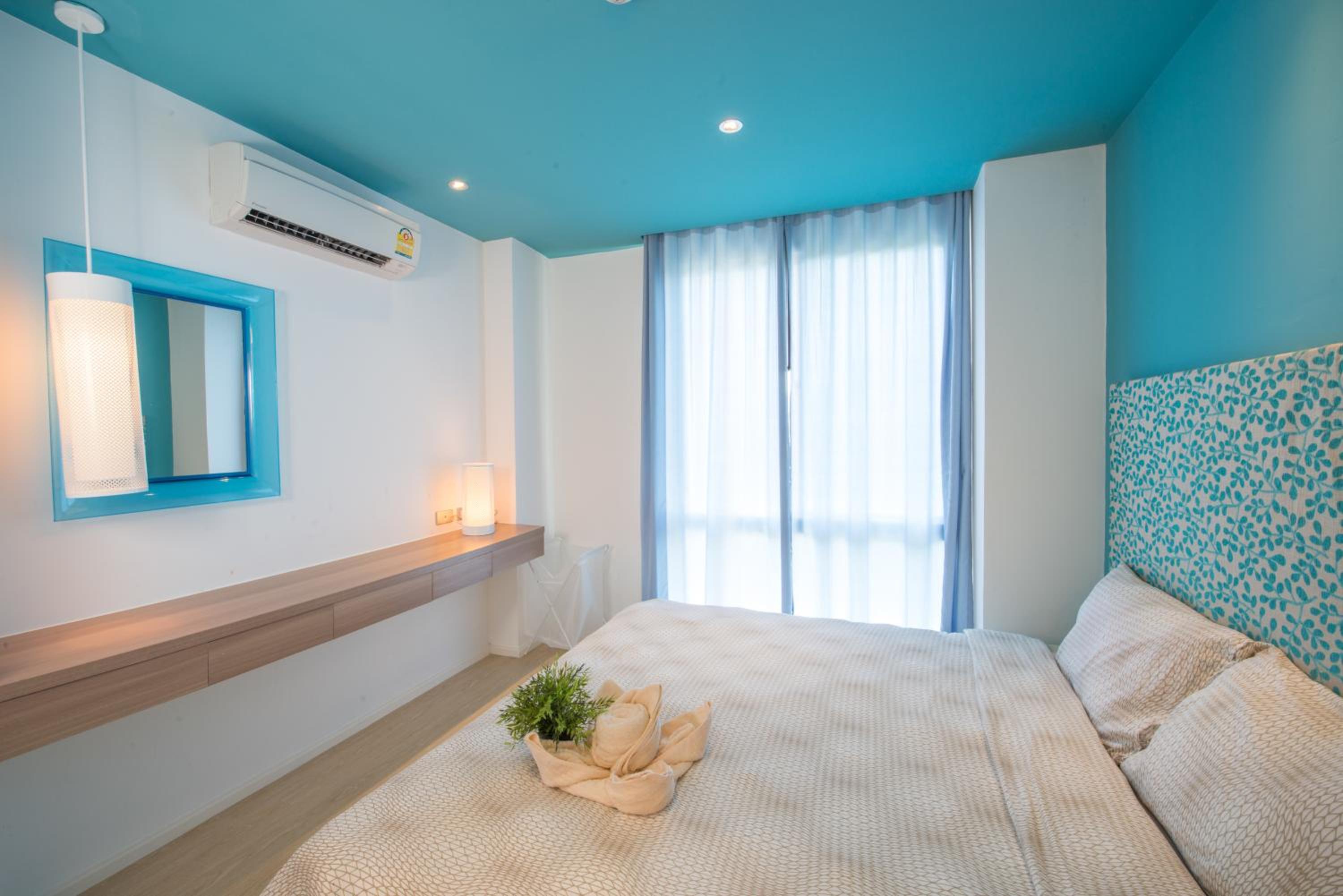Suite With Submarine View photo 1