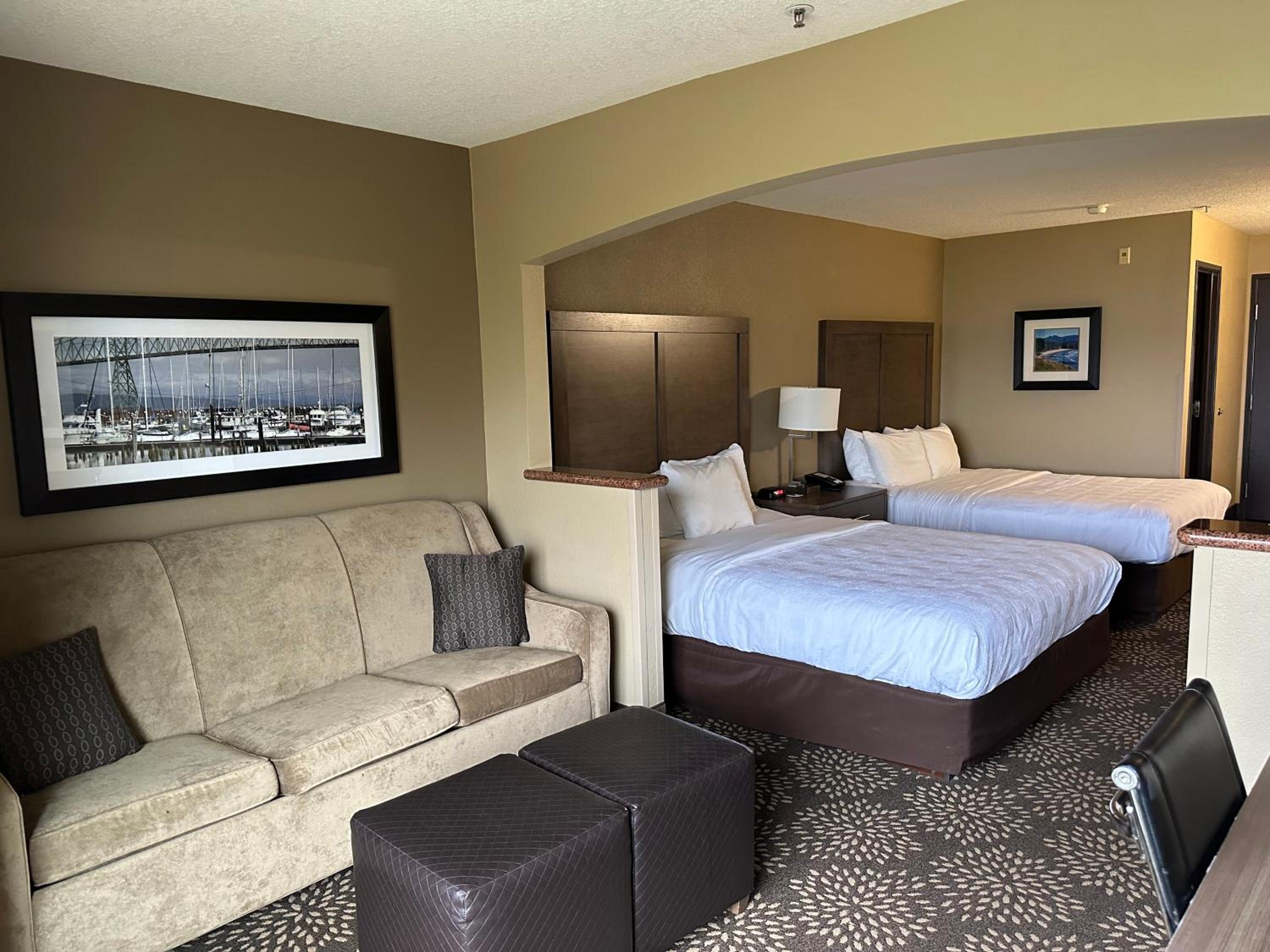 Queen Suite with Two Queen Beds and Sofa Bed - Non-Smoking - Photo 1