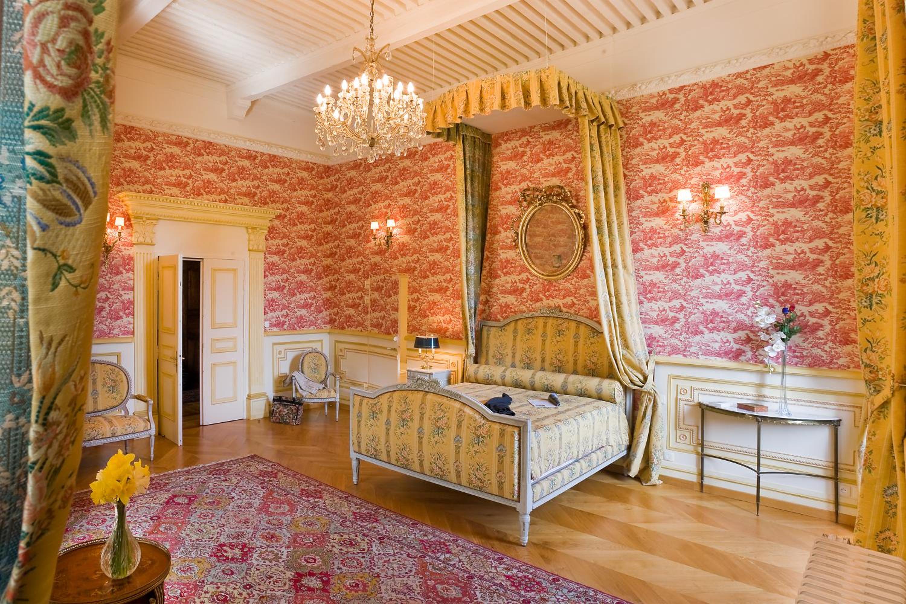 Deluxe Suite - Photo 1