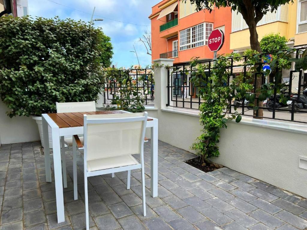 Apartment with Terrace - Photo 29