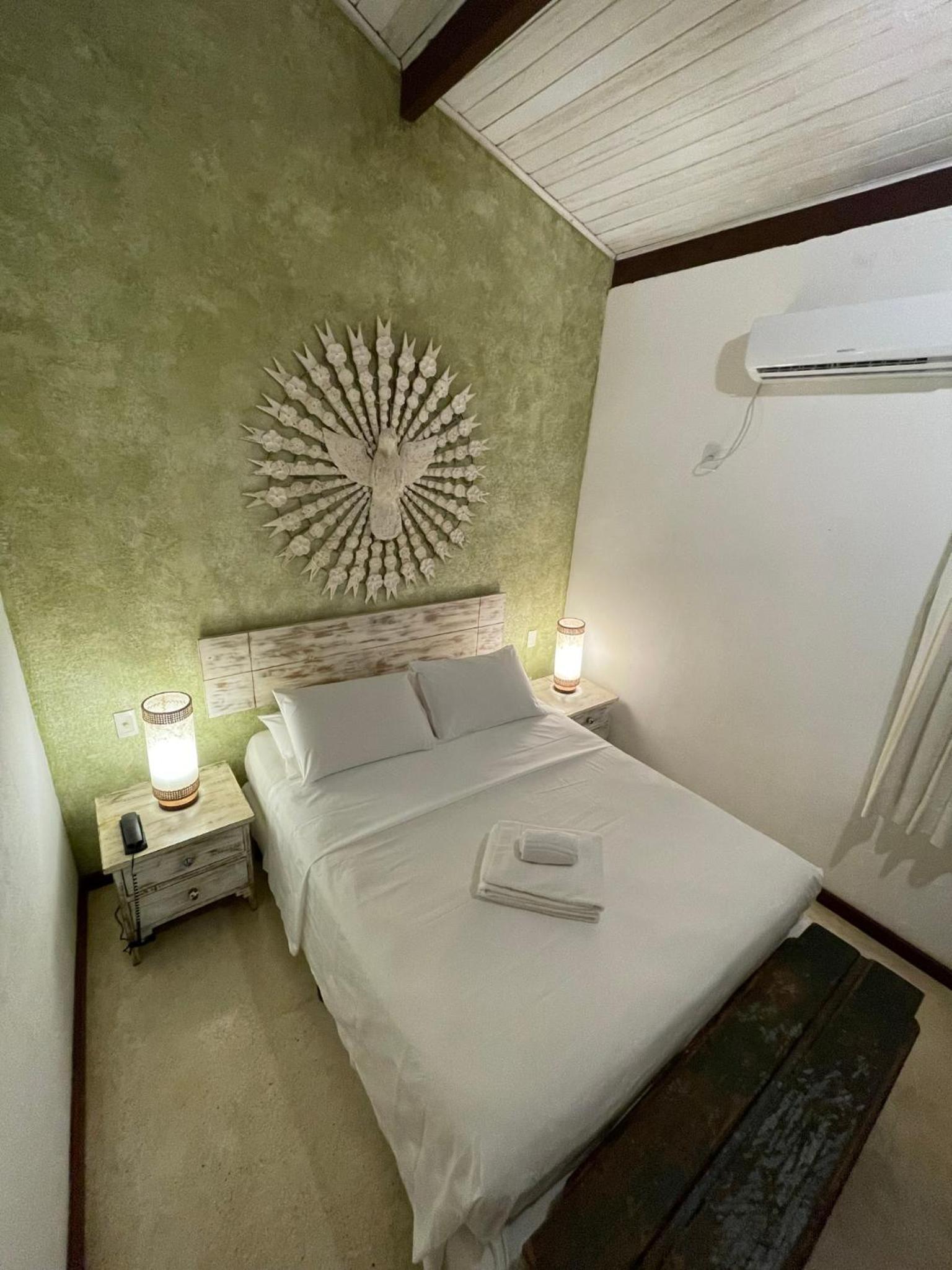 Queen Room photo 1