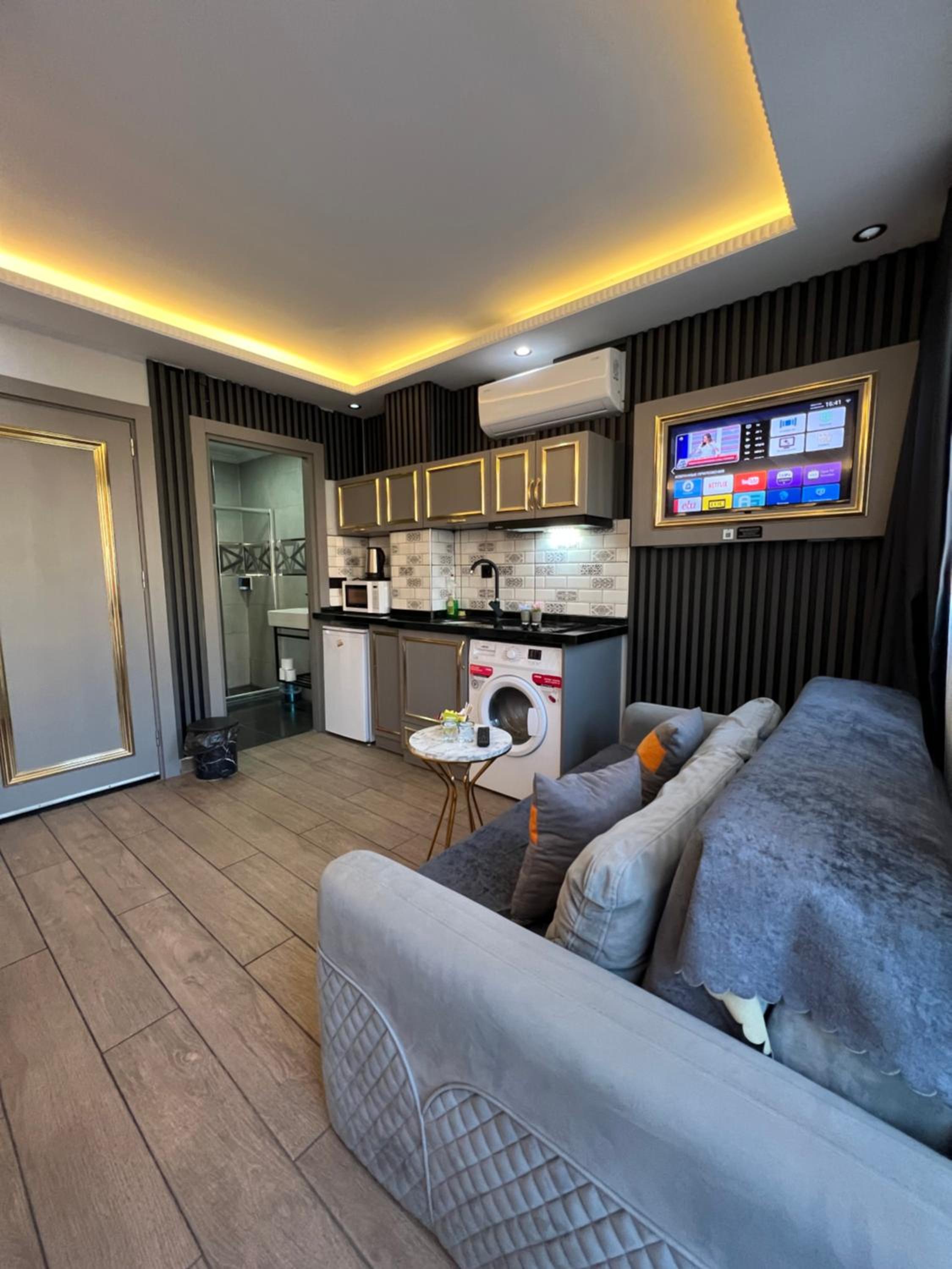 Suite with Terrace photo 3