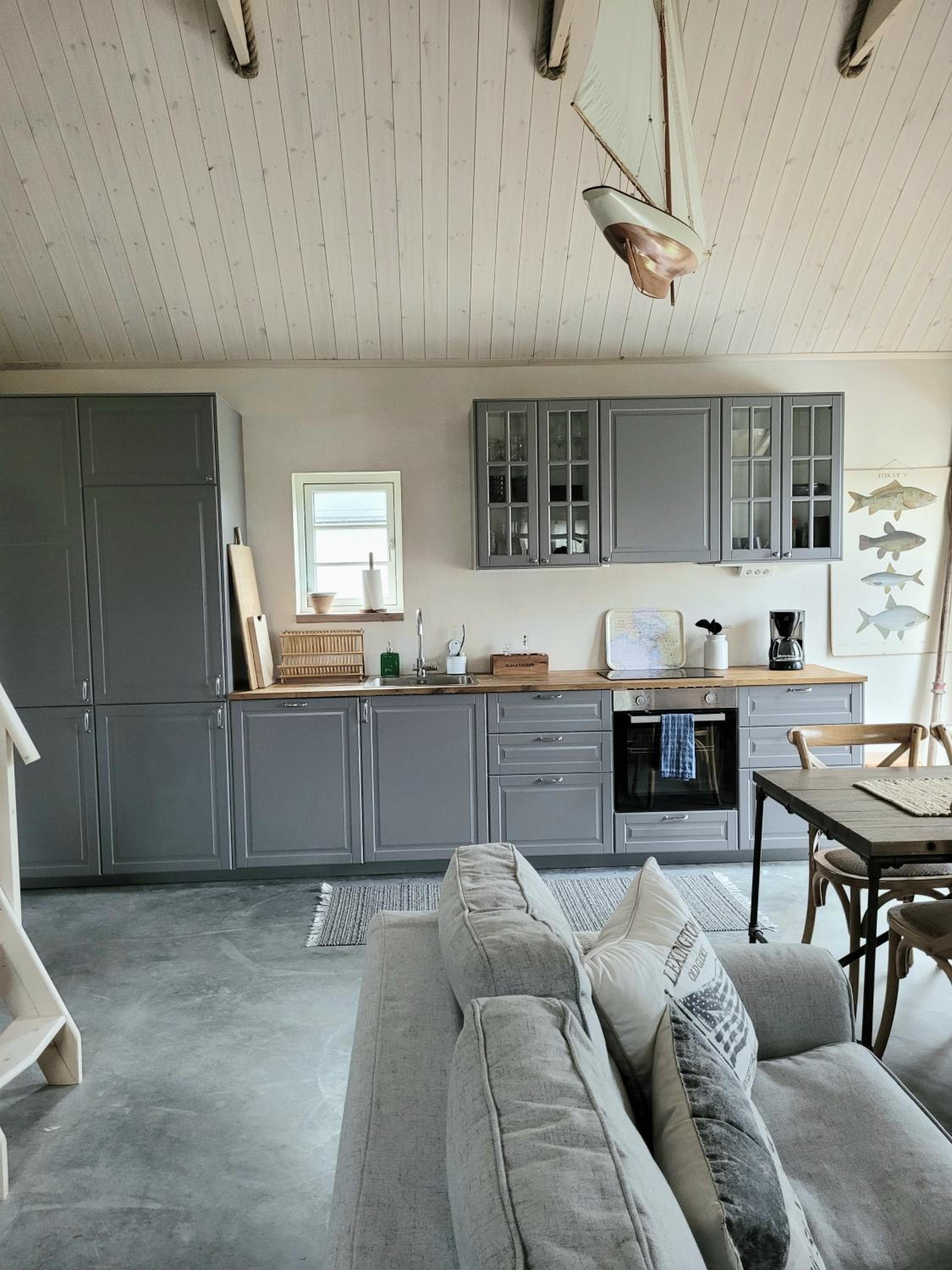 One-Bedroom House - Photo 4