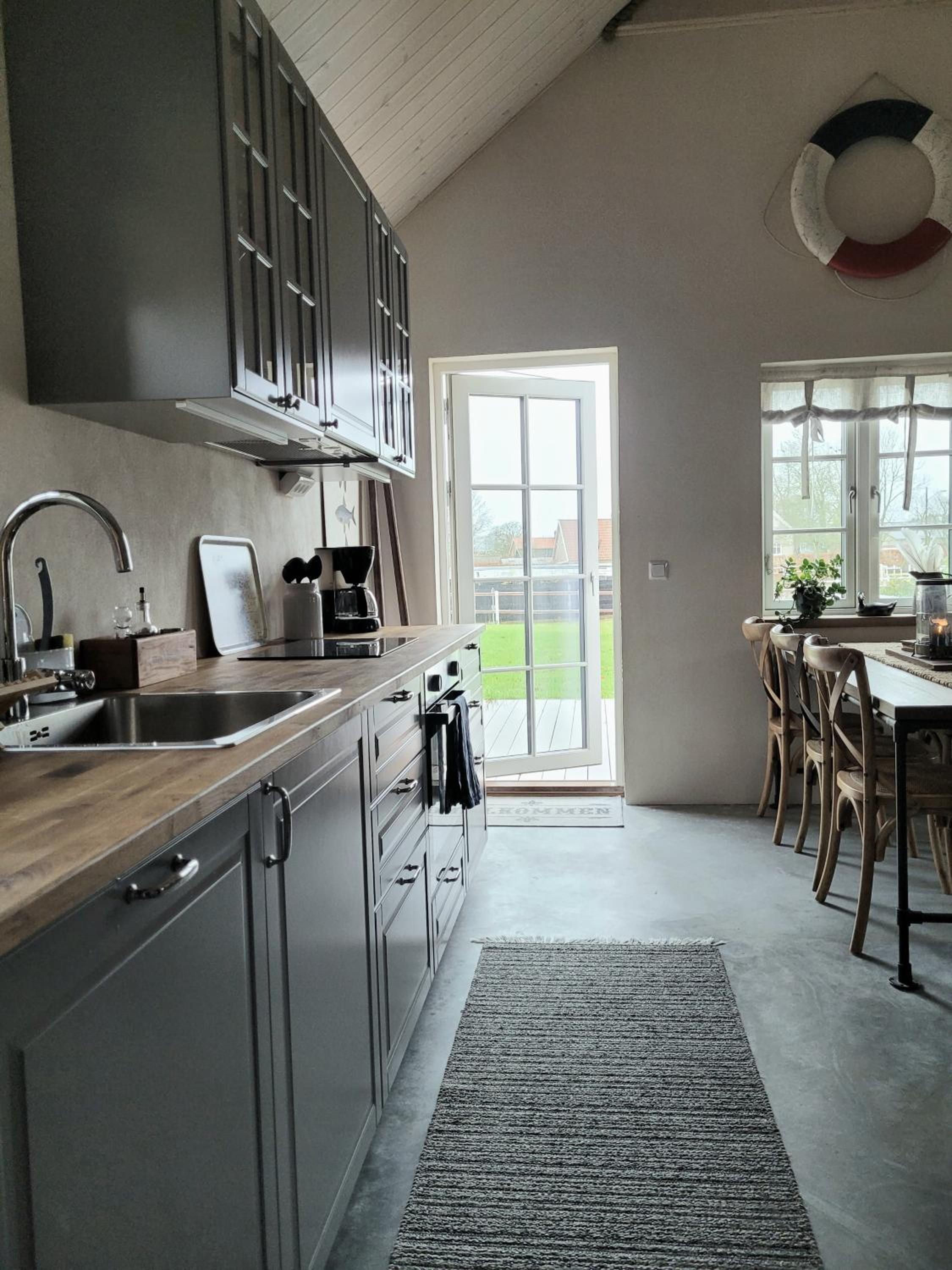 One-Bedroom House - Photo 9