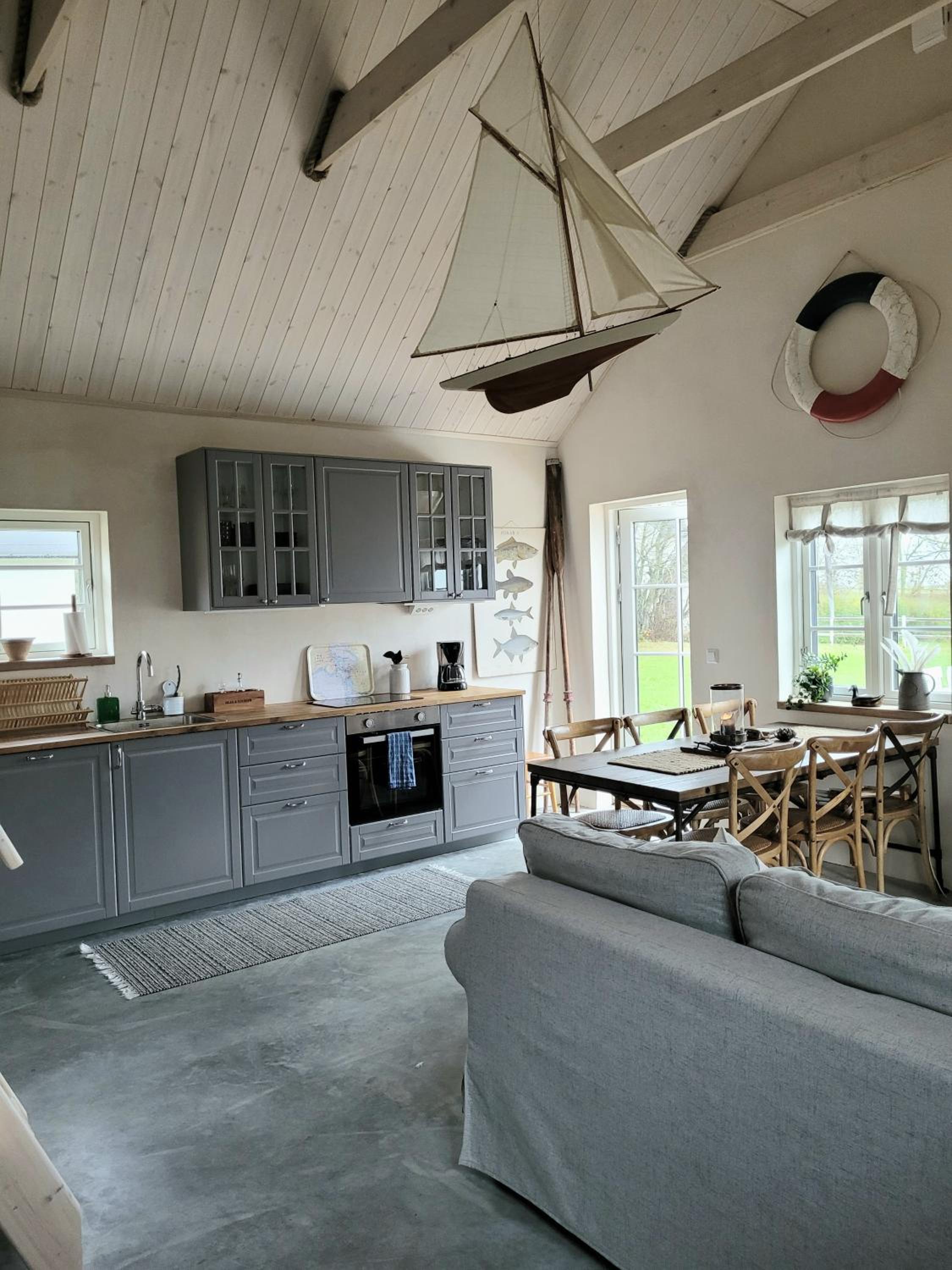 One-Bedroom House - Photo 12