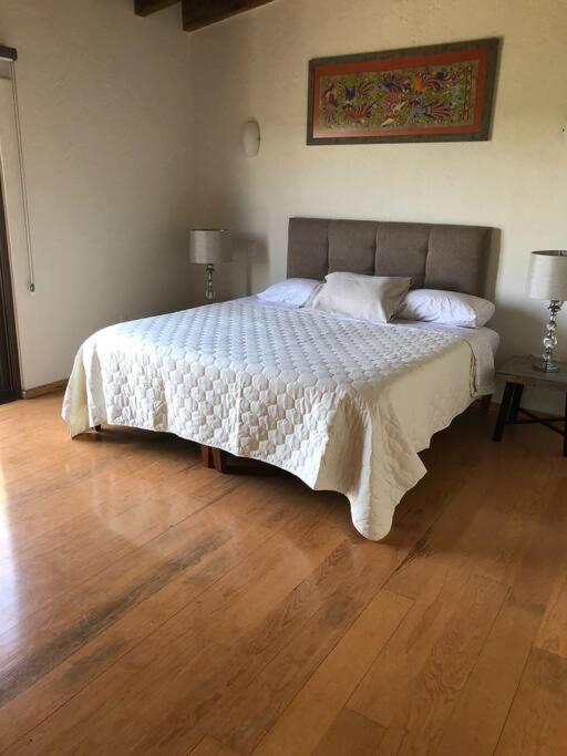 Three-Bedroom Apartment photo 1