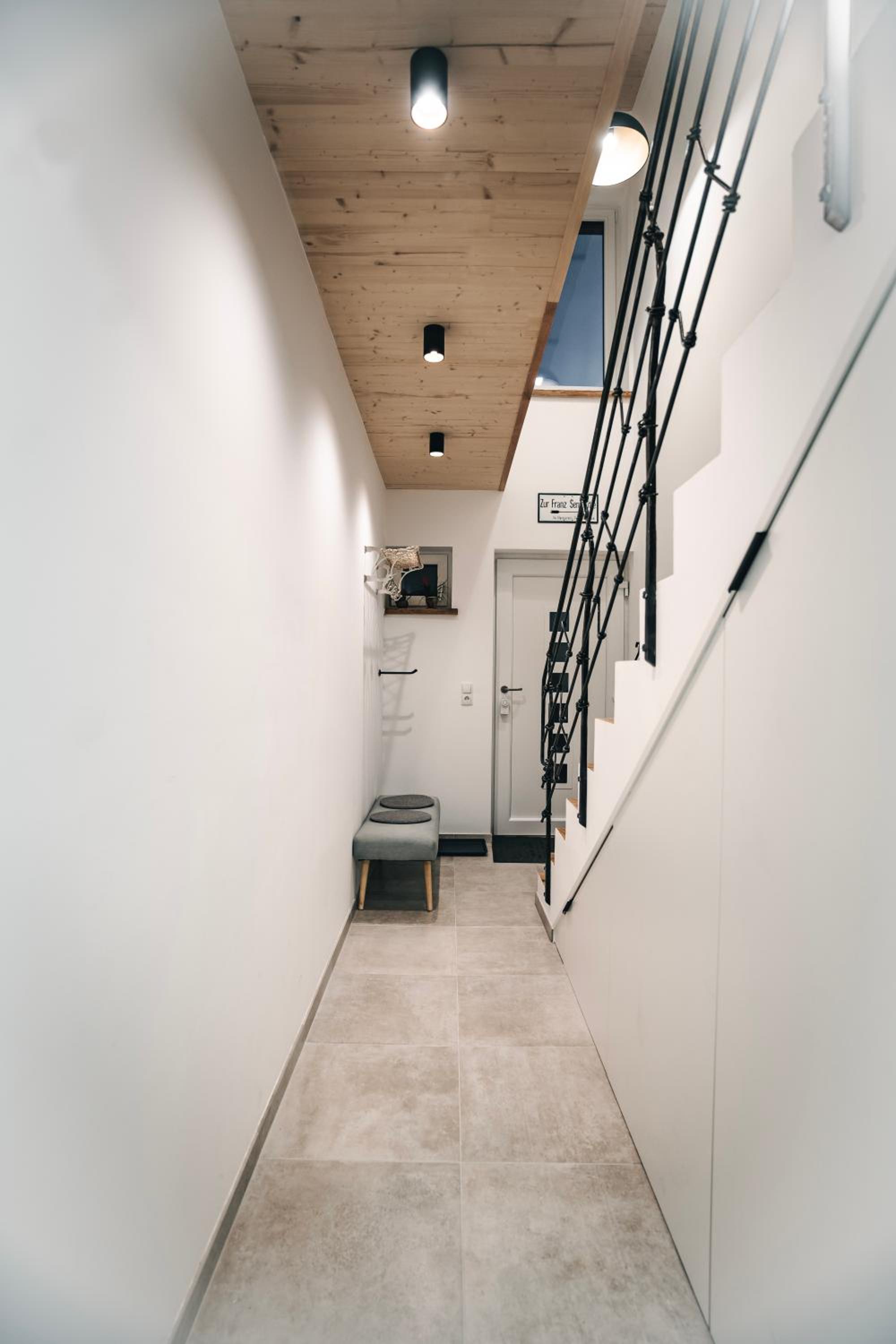 Apartment - Split Level photo 1