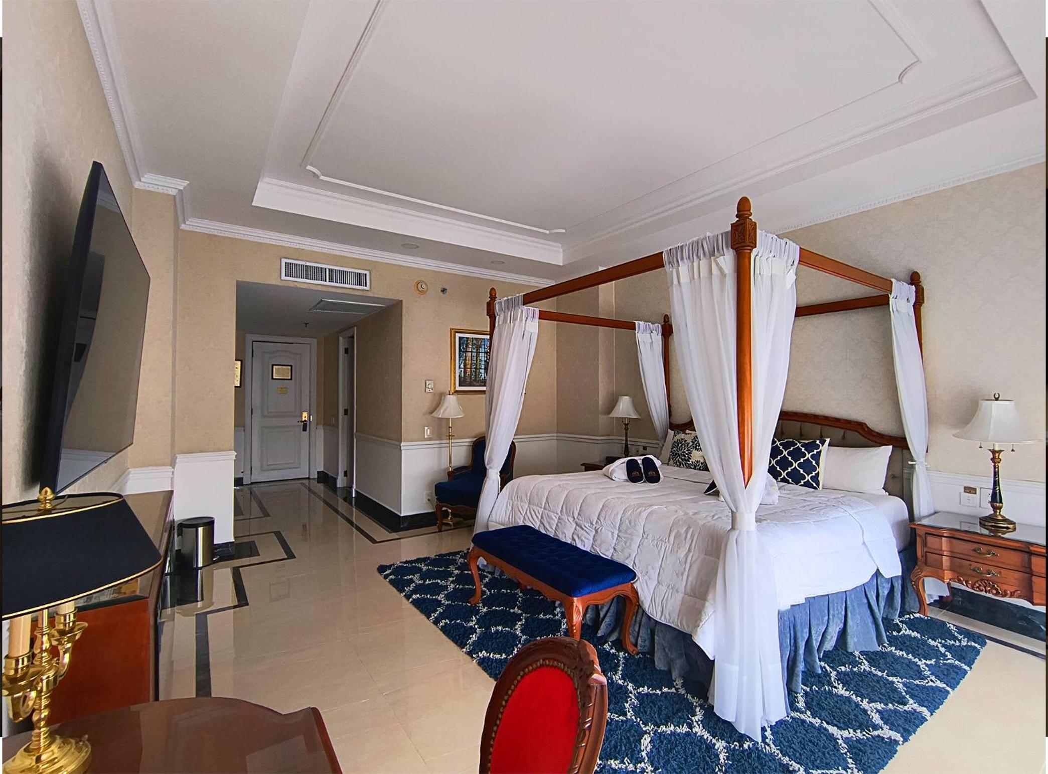 Junior Suite - Zocalo View - Photo 11