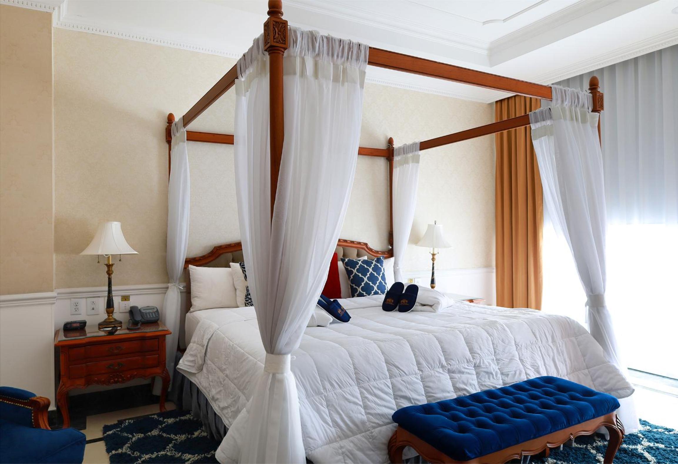 Junior Suite - Zocalo View - Photo 1