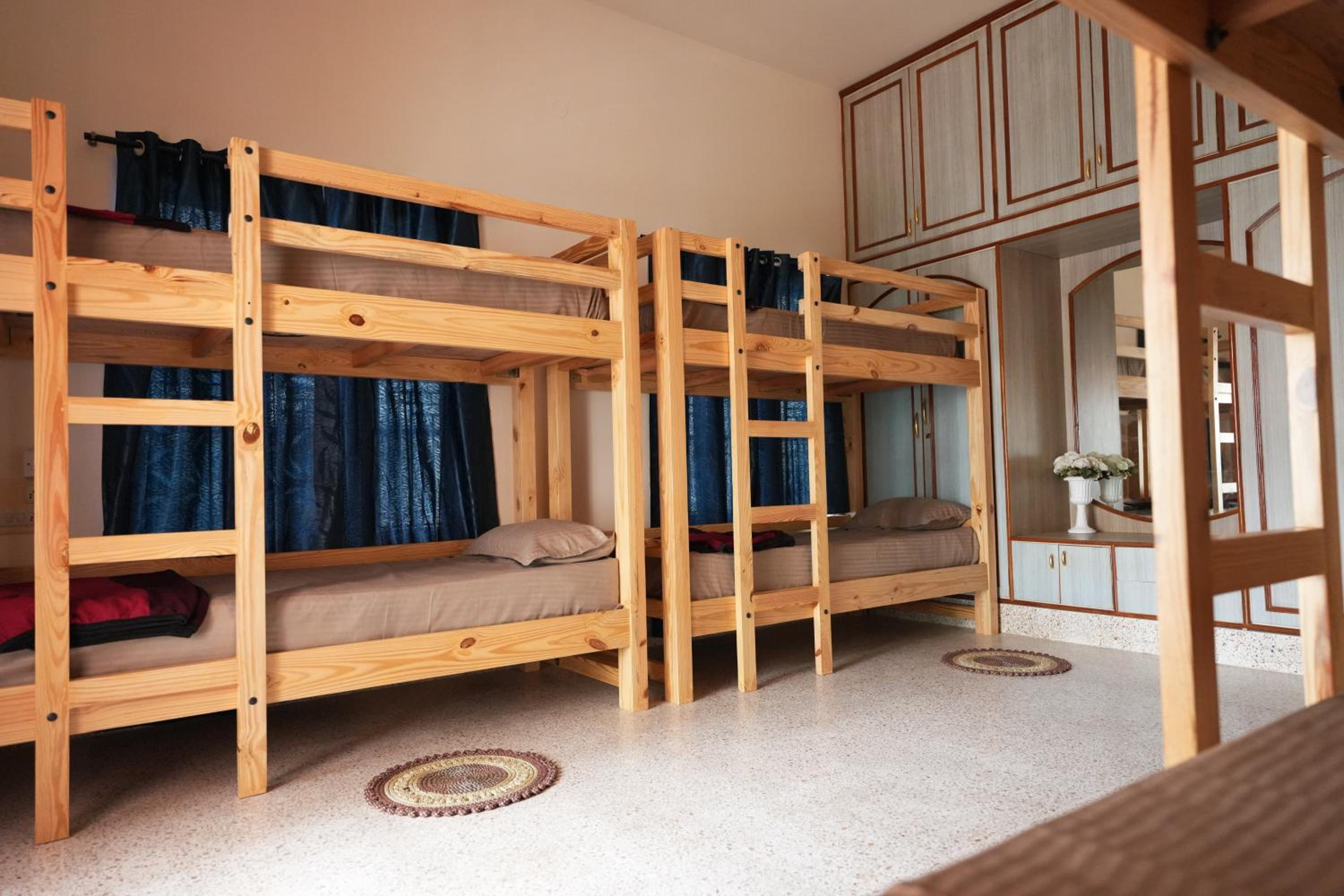 Bed in 6-Bed Mixed Dormitory Room photo 3
