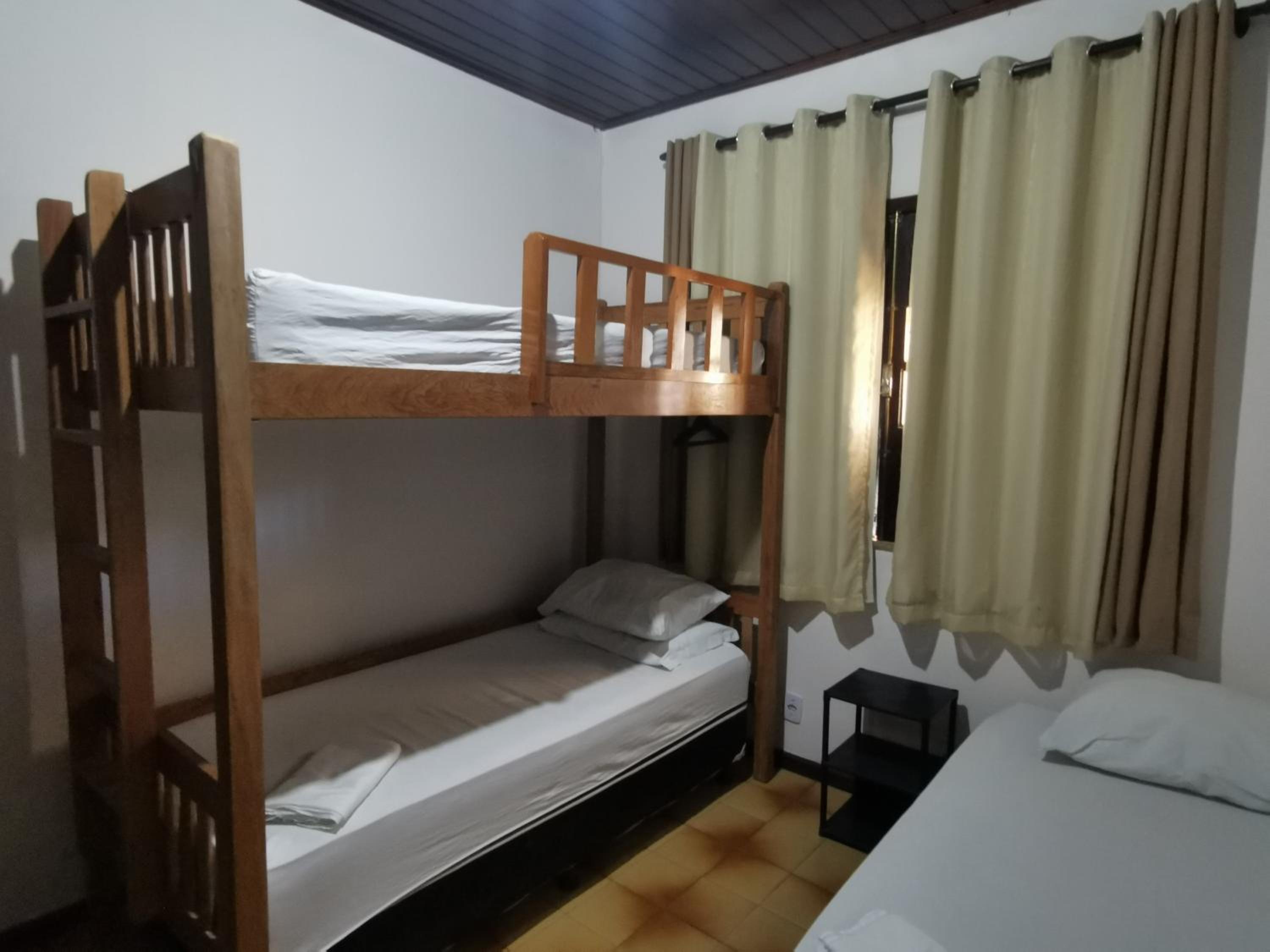 Basic Triple Room with Shared Bathroom photo 2