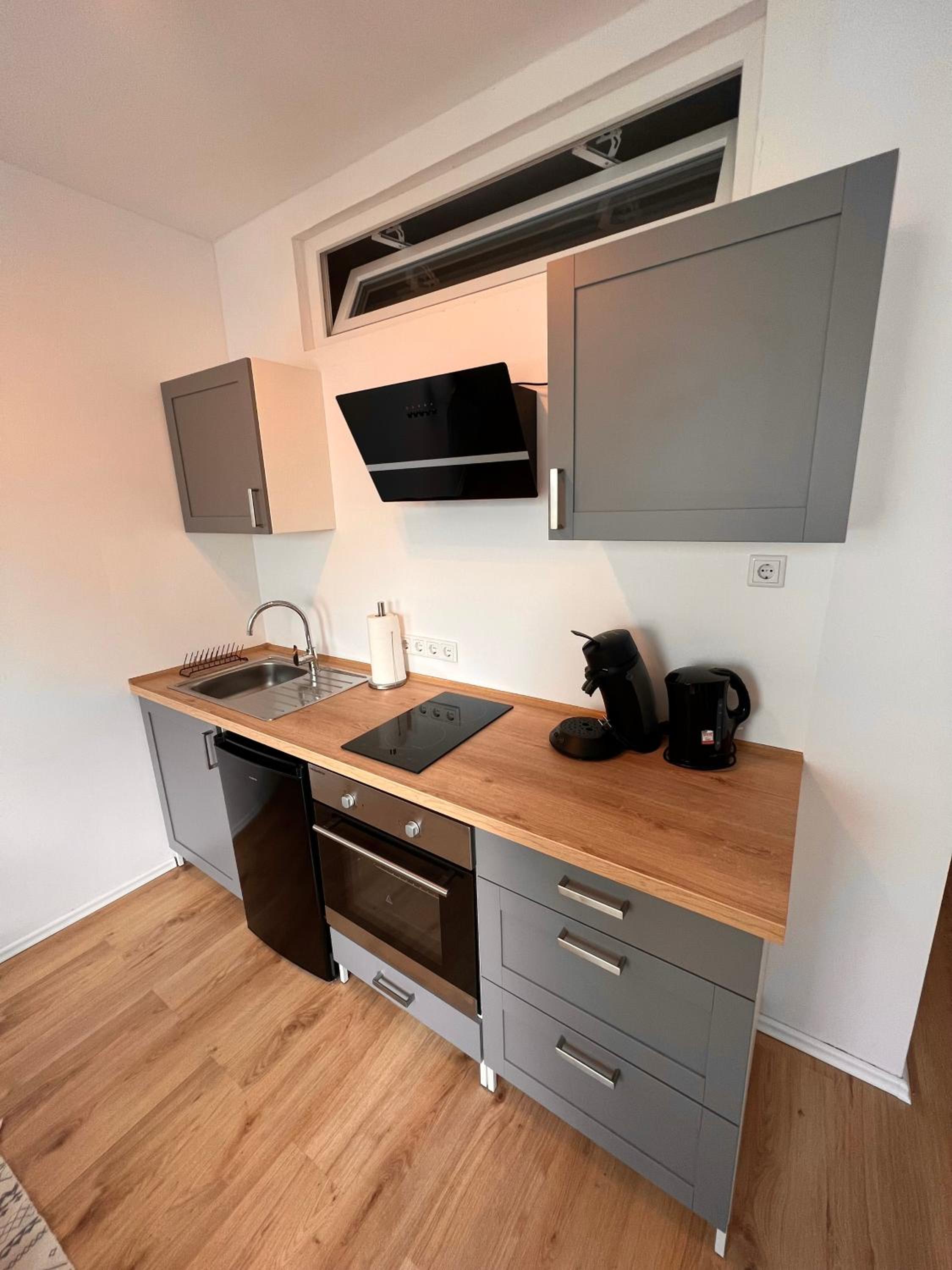 Studio Apartment photo 3