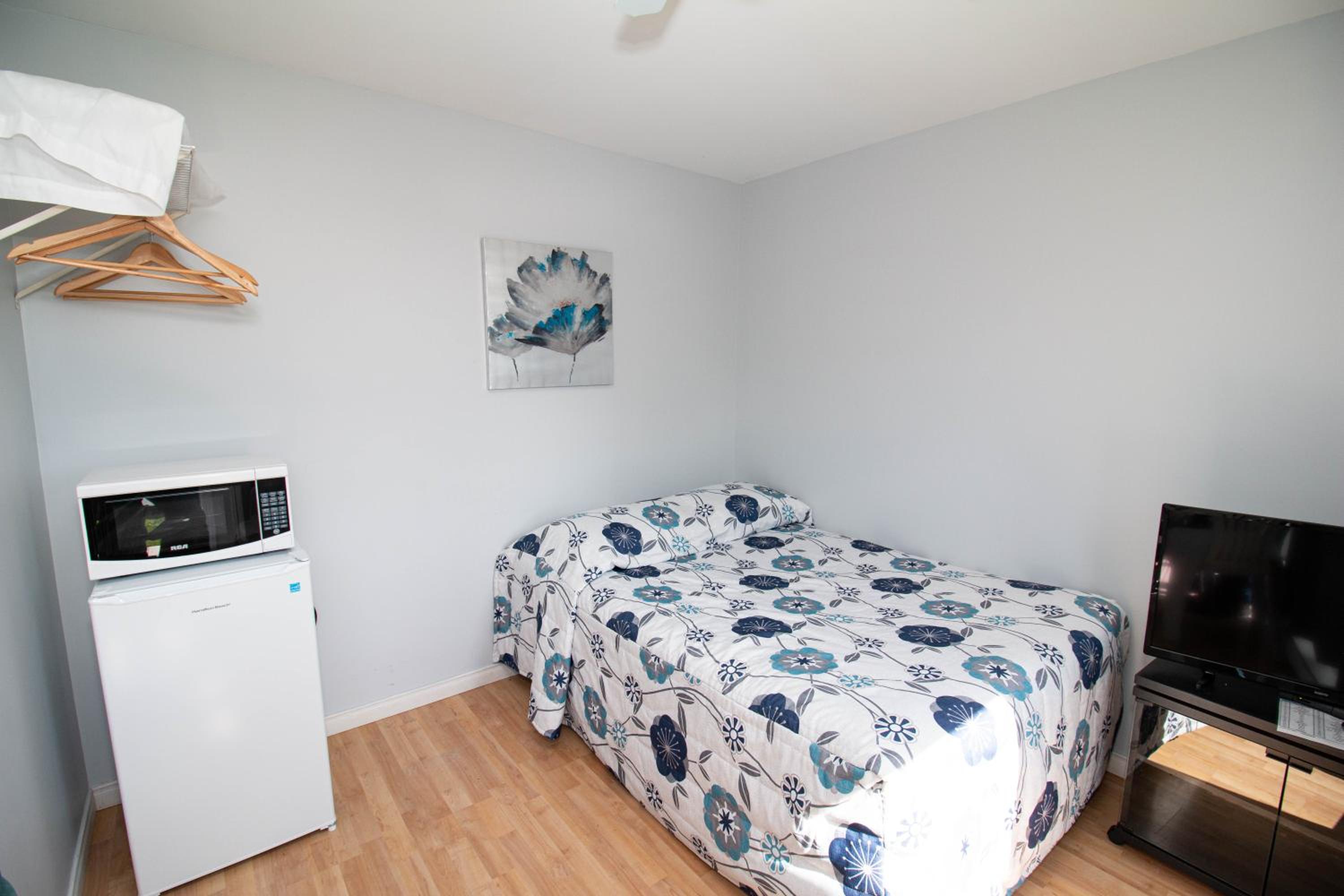 Budget Double Room - Photo 1