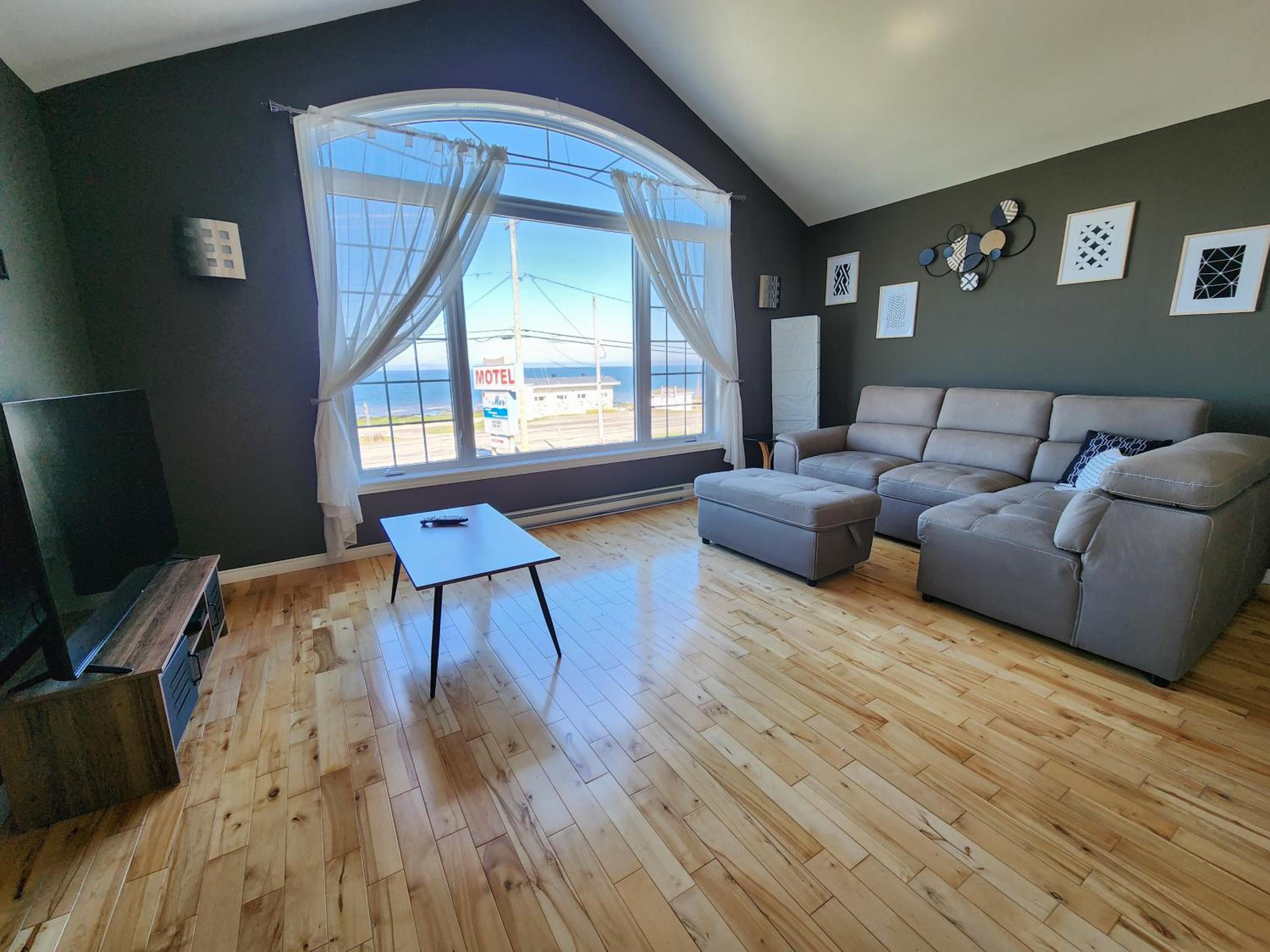 Deluxe Apartment photo 2
