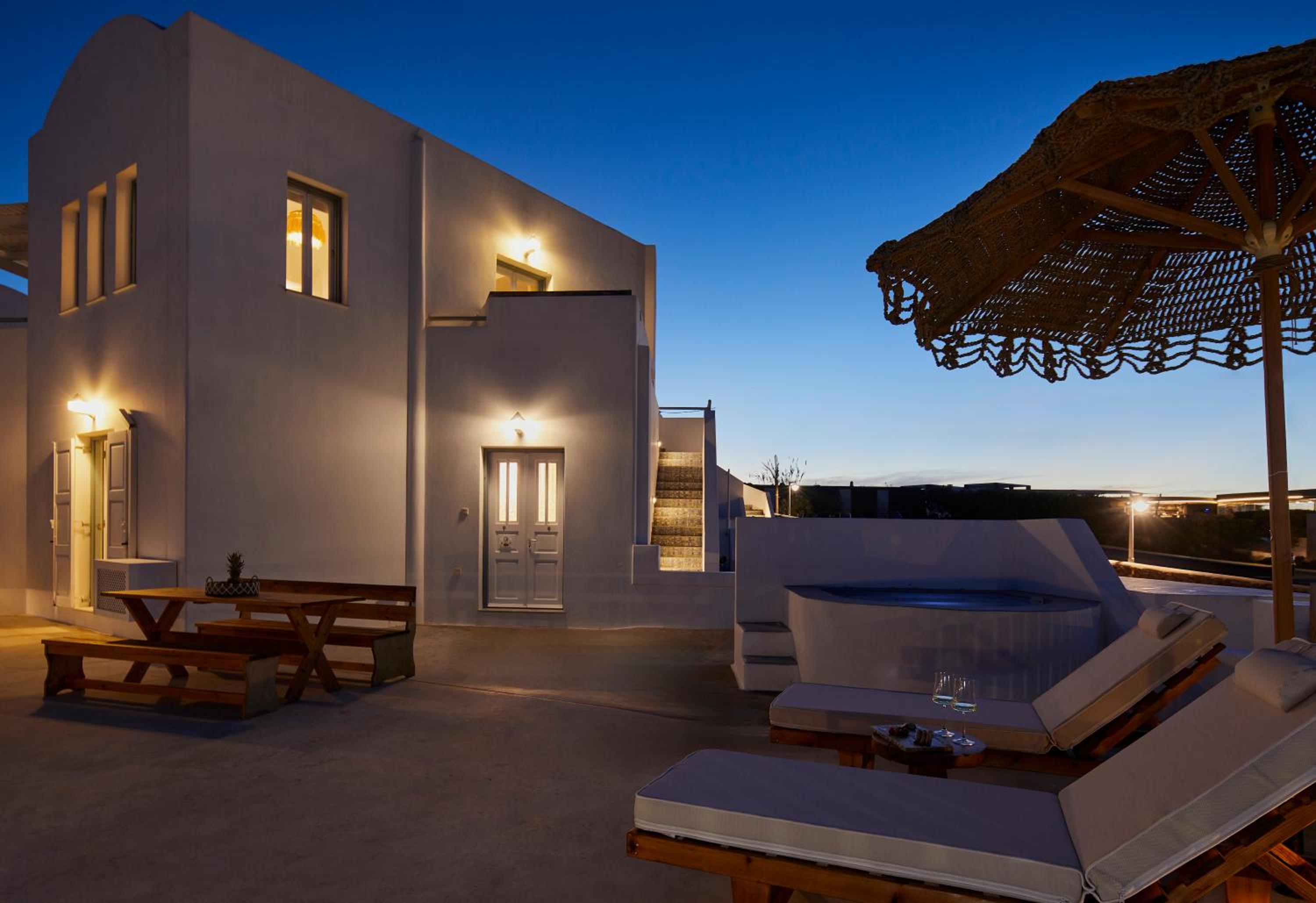 Family Suite Outdoor Heated Jacuzzi photo 2