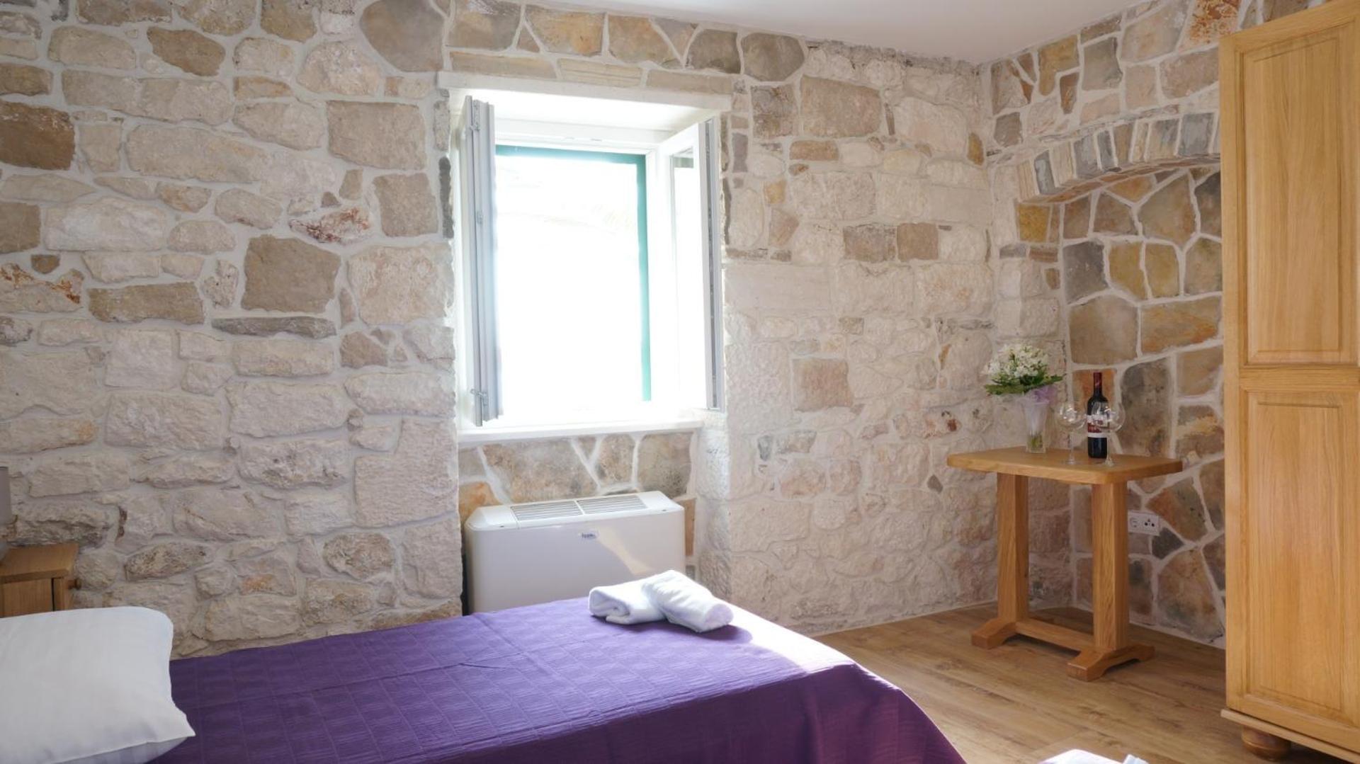 Deluxe Double or Twin Room with Sea View - Photo 4