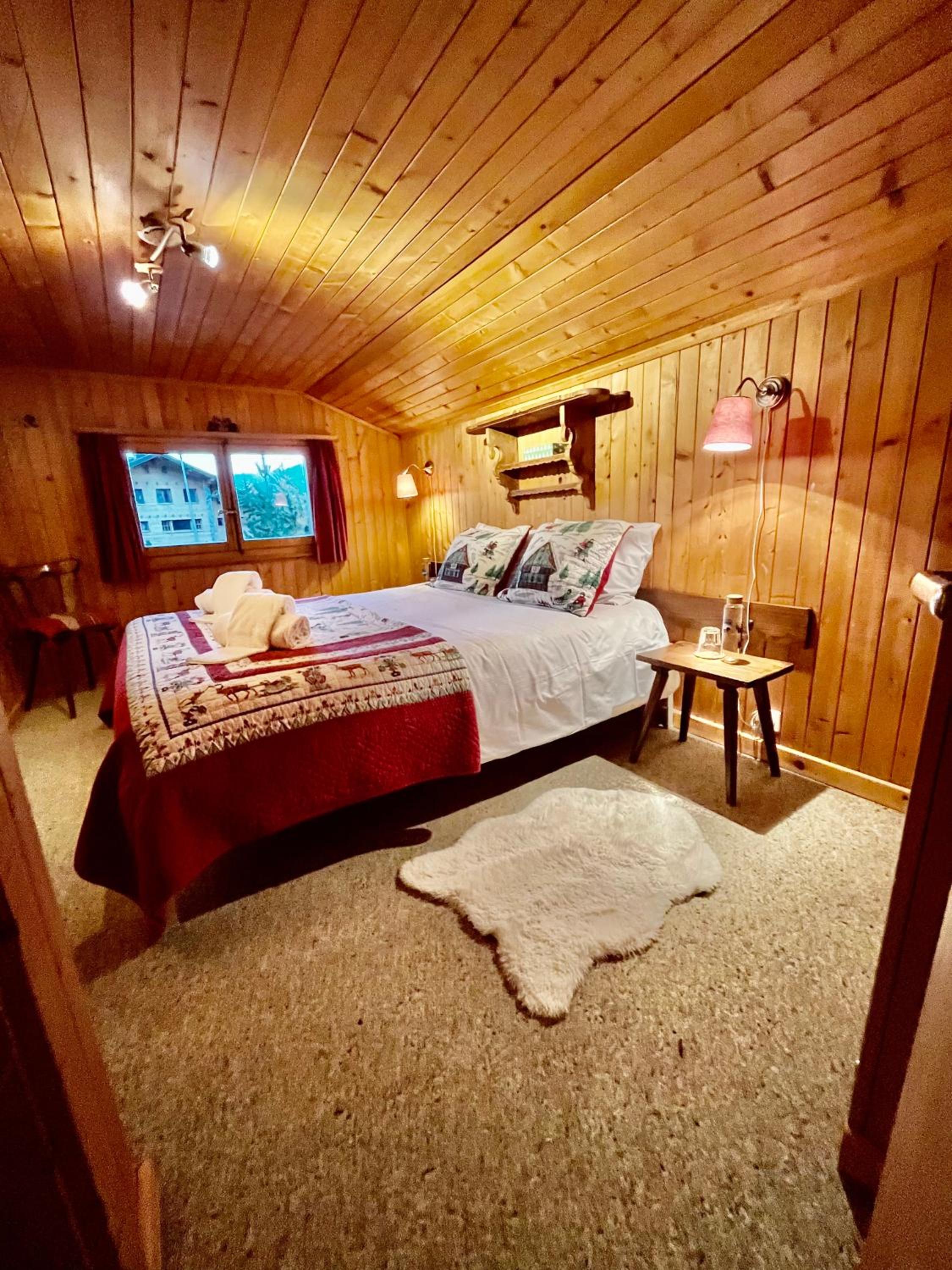 Three-Bedroom Chalet photo 1