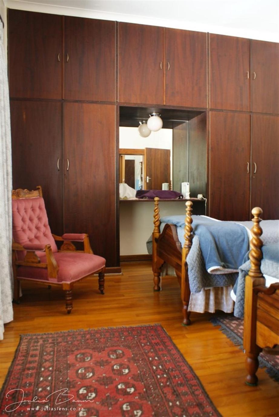 Basic Twin Room - Photo 6