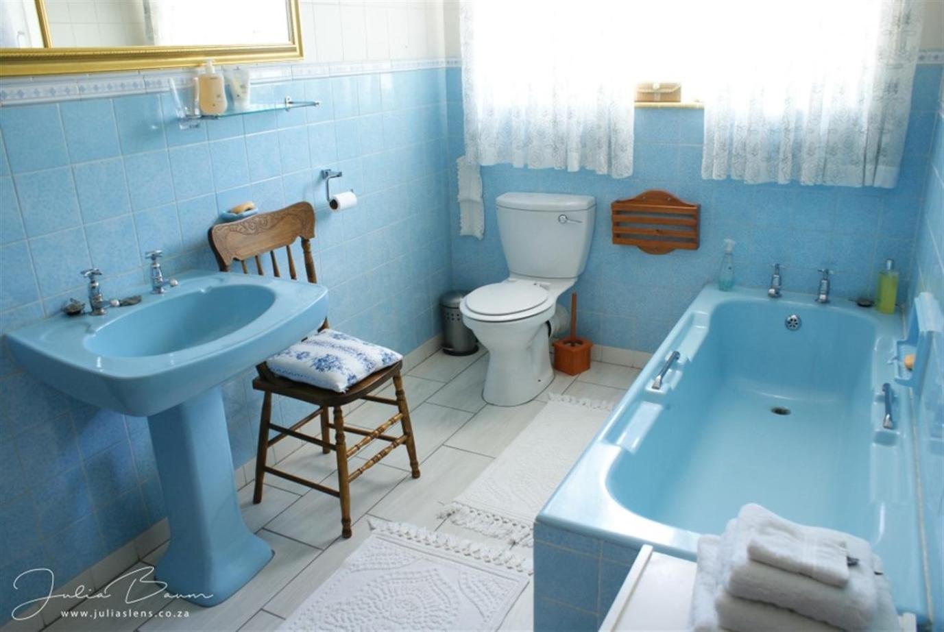 Basic Twin Room - Photo 4