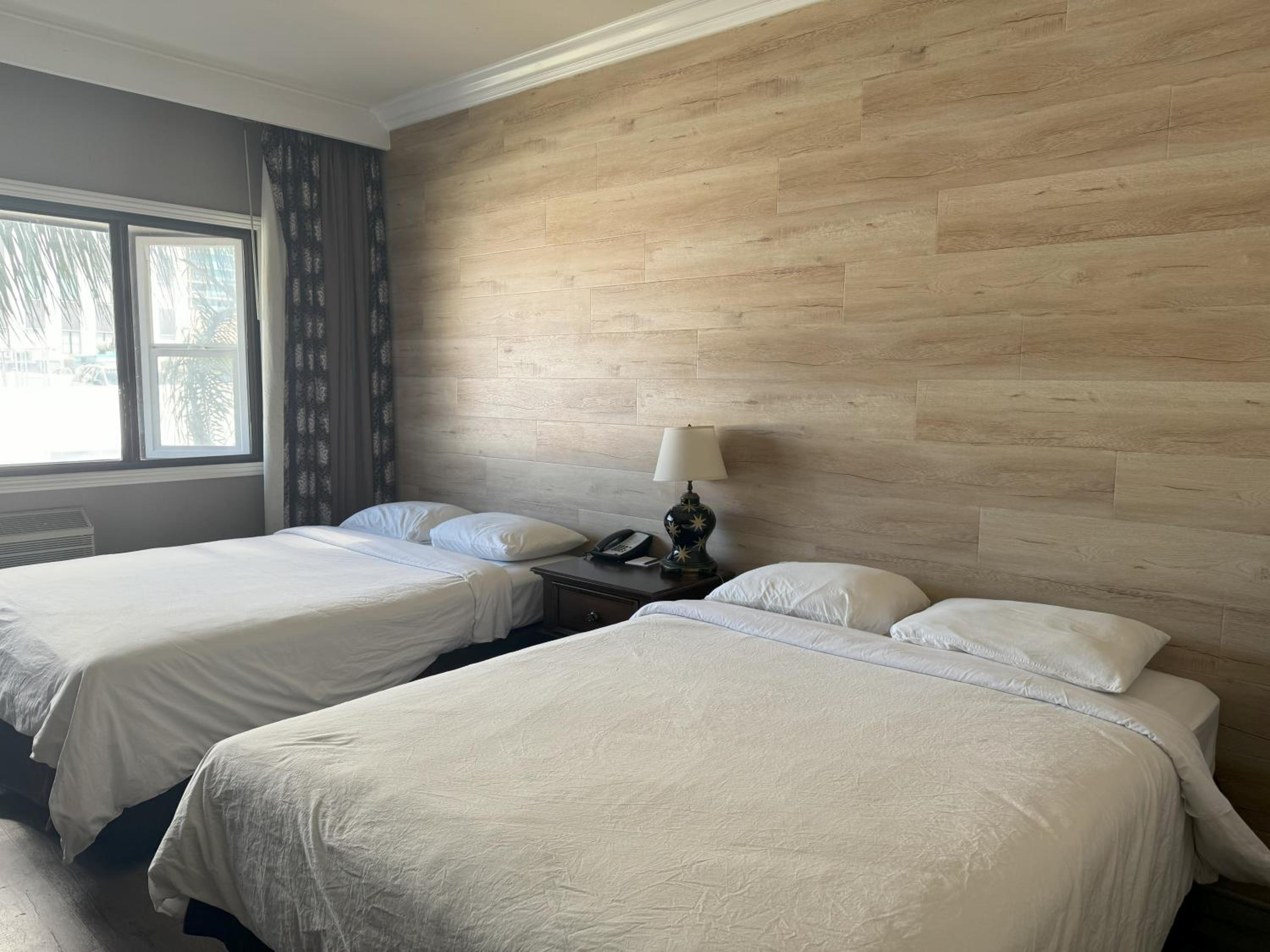 Standard Room with Two Double Beds photo 1