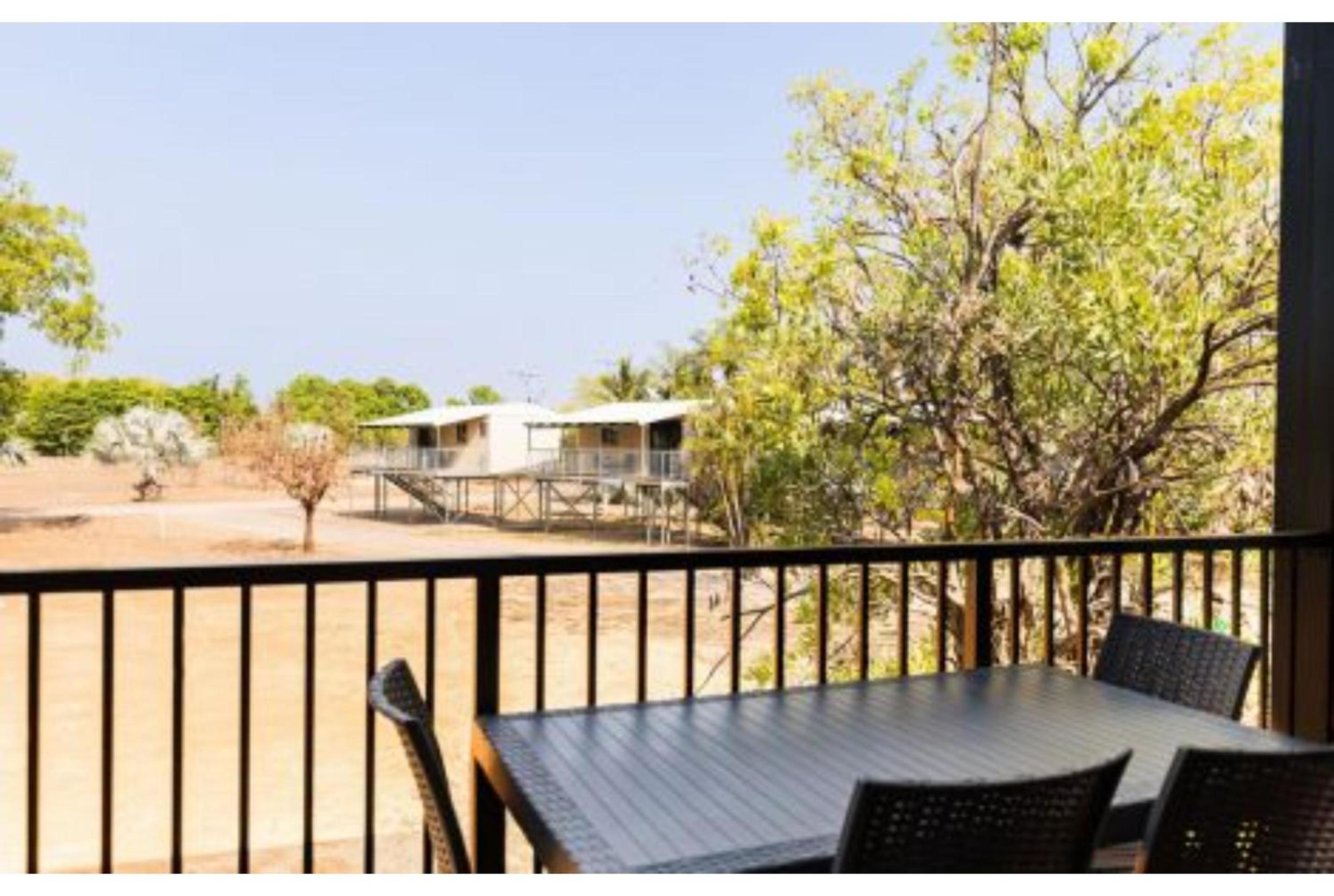 Deluxe 2 Bedroom Cabin - Sleeps 4 - Photo 6