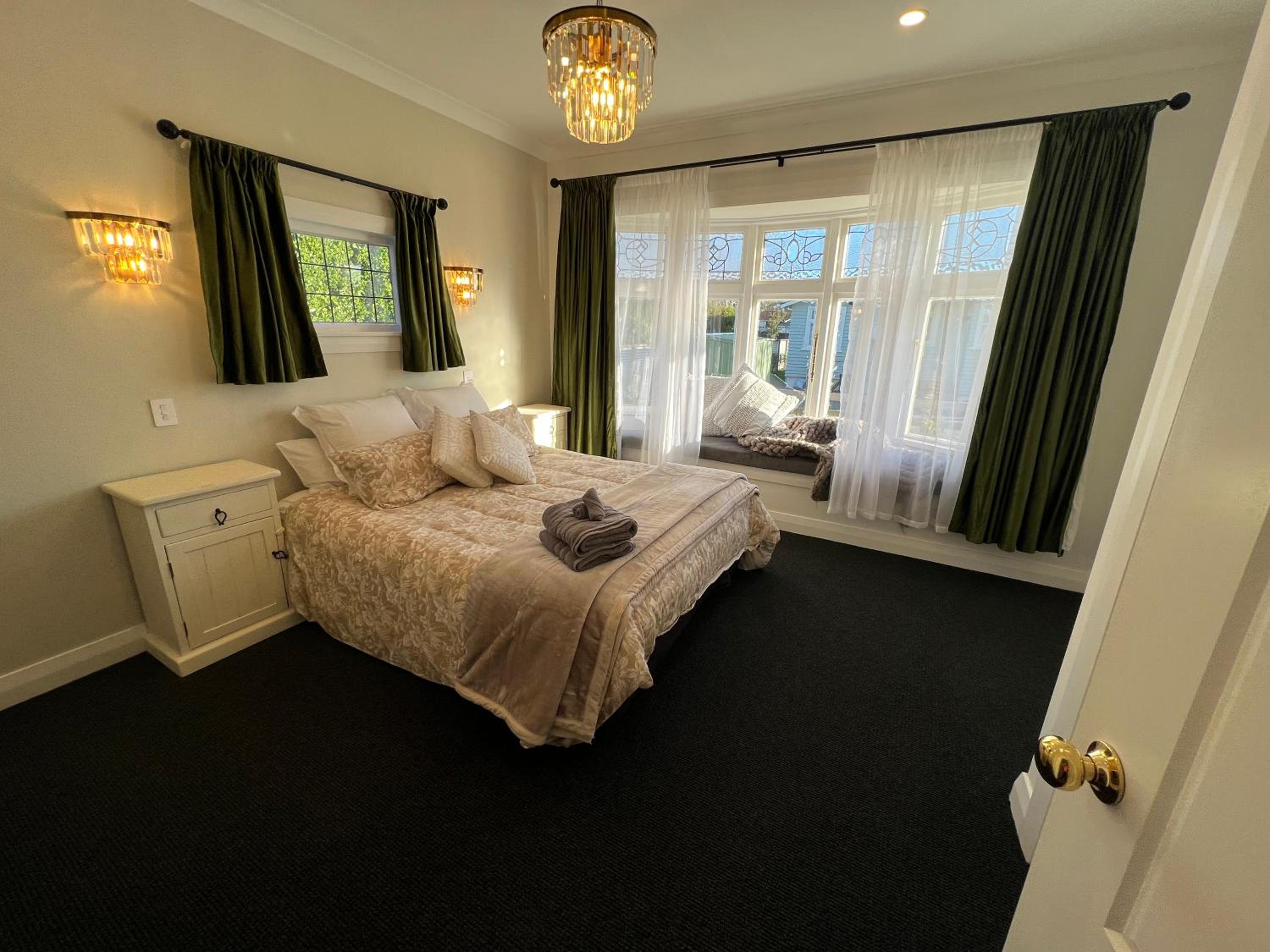 Luxe Boutique offsite
