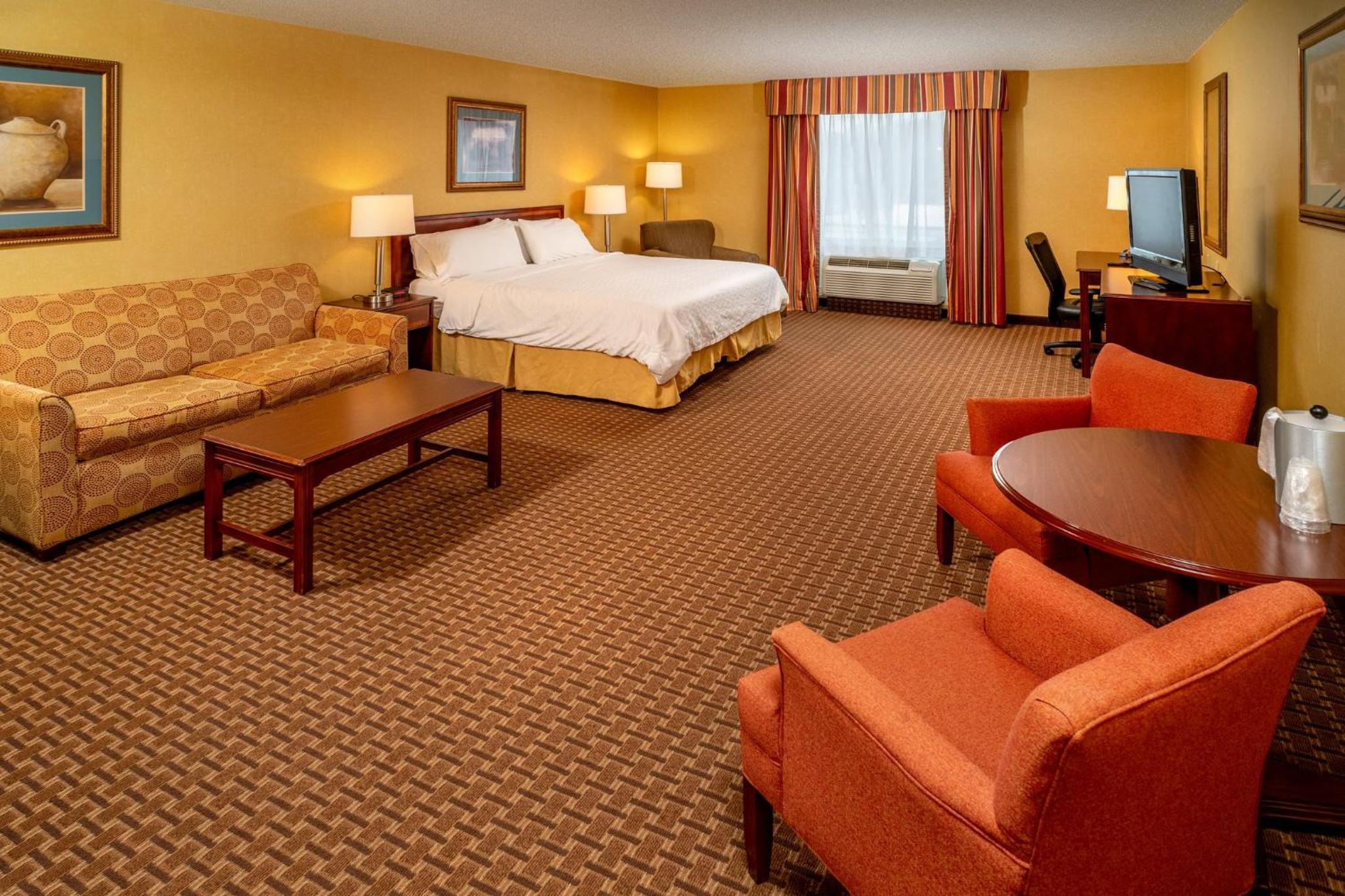 King Suite with Sofa Bed - Photo 13