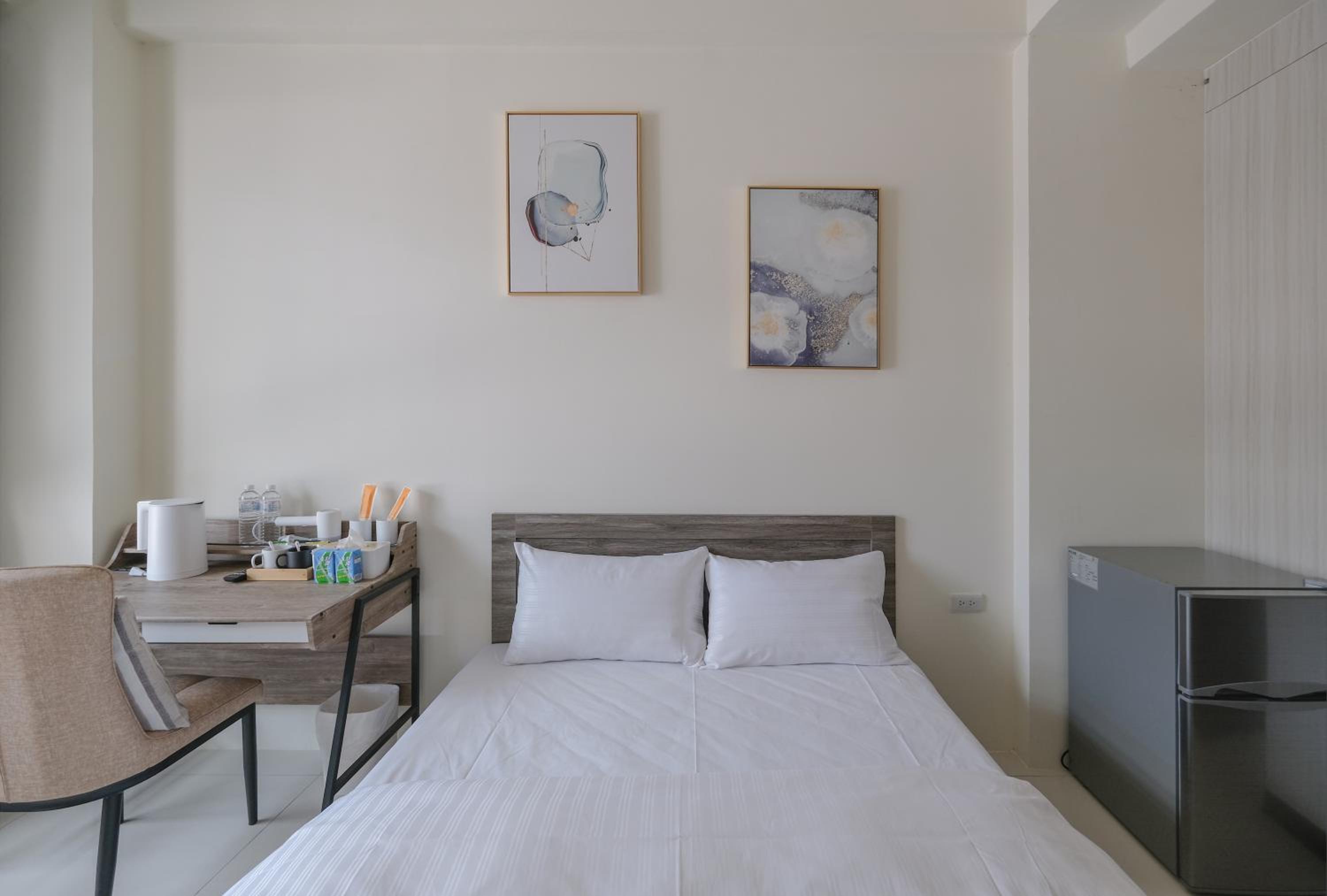 Double Room with Shared Bathroom