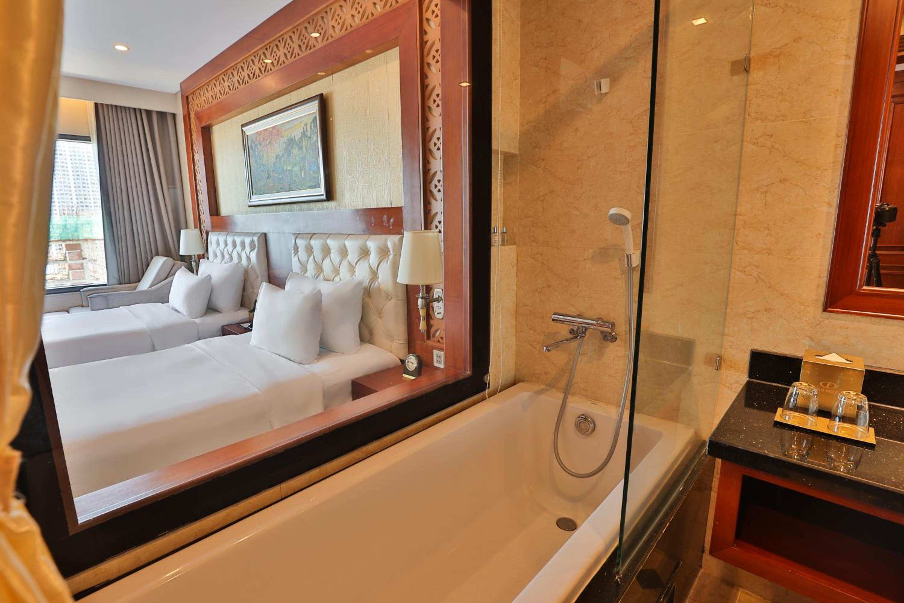 Deluxe Twin Room with Sea View photo 3