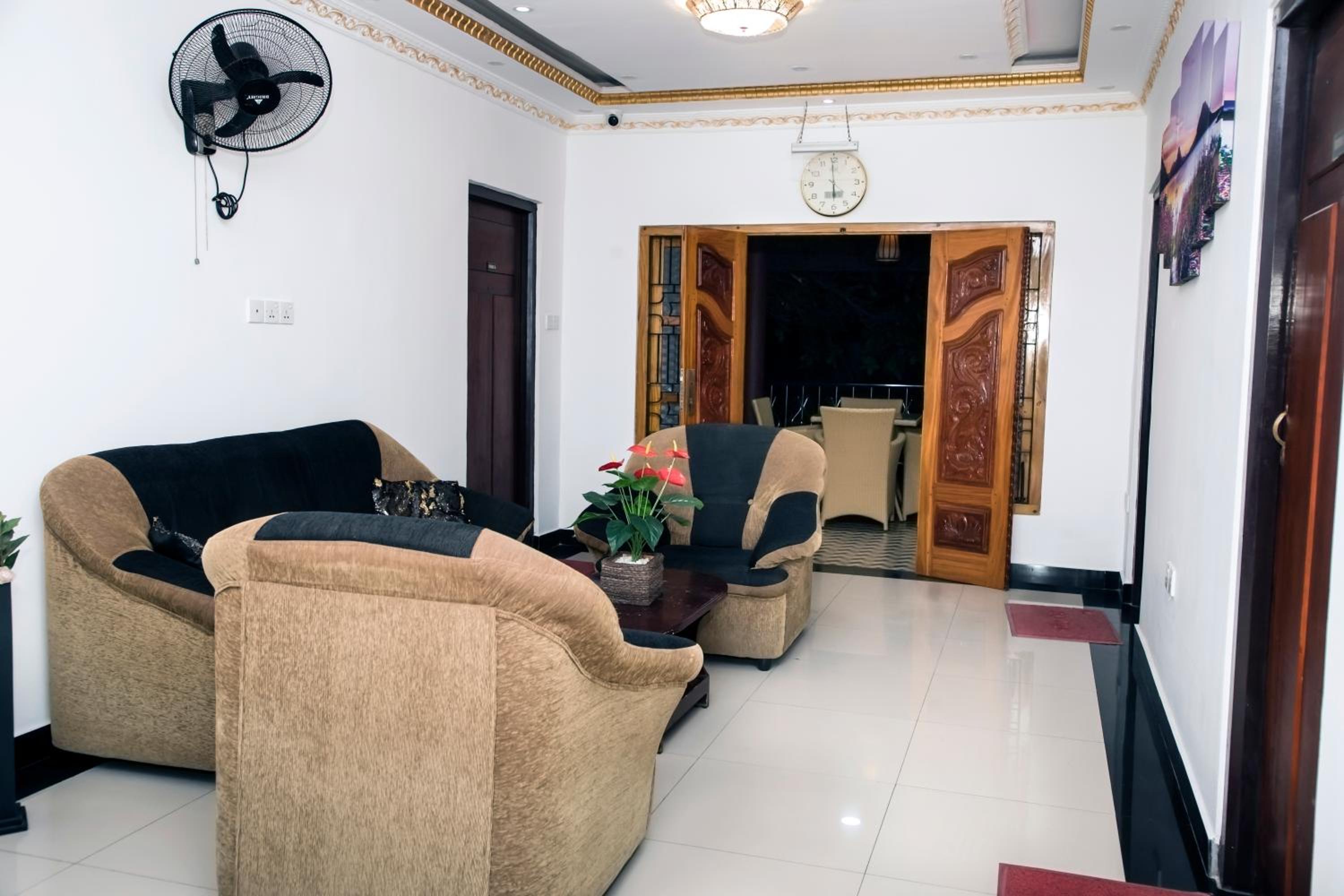 Triple Room with Private Bathroom photo 2