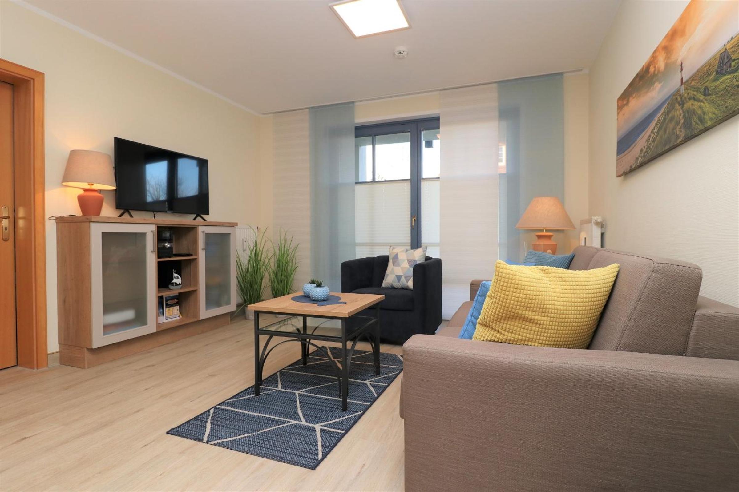 Apartment with Terrace photo 3