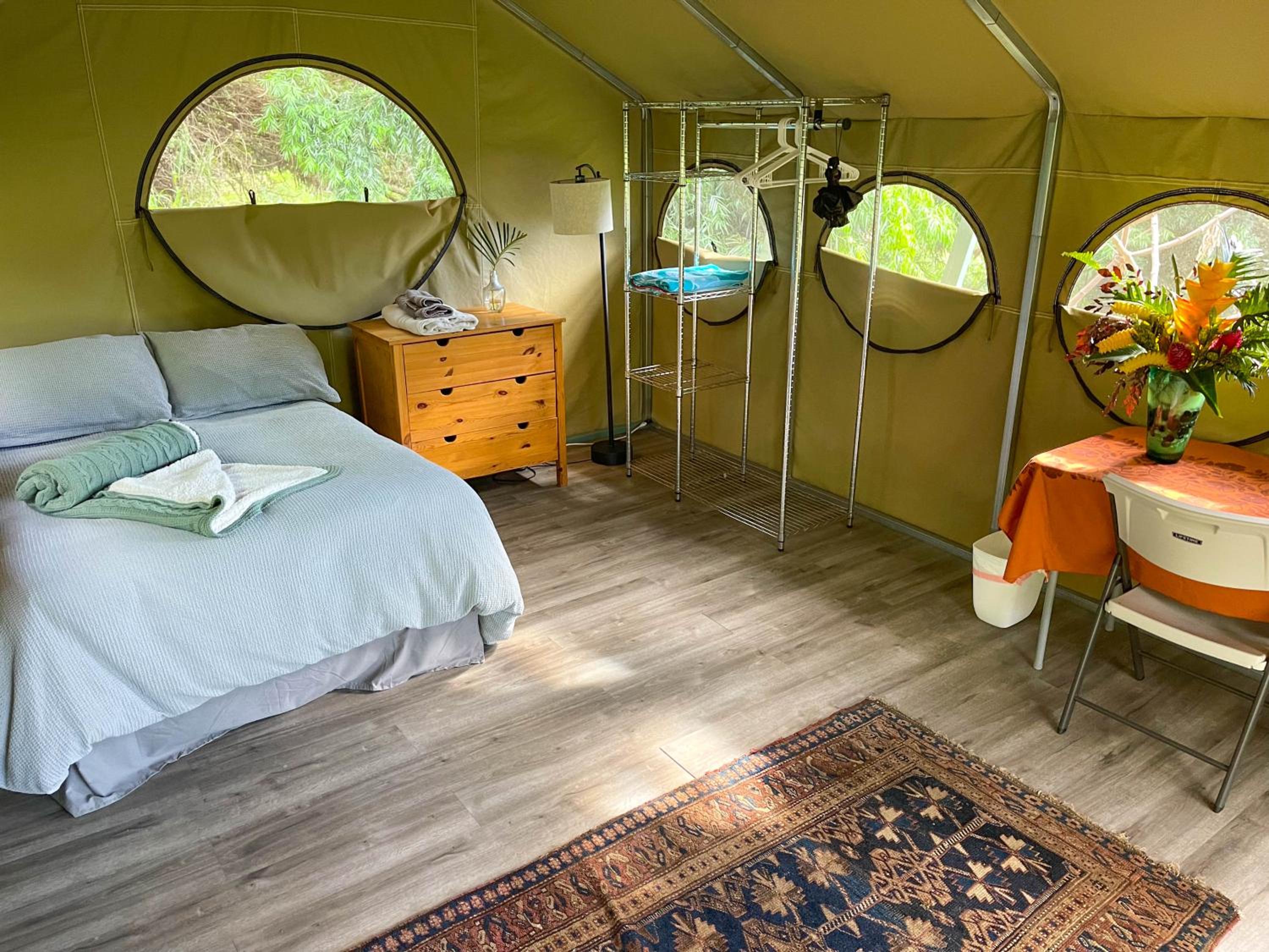 Double Room with Shared Bathroom photo 3