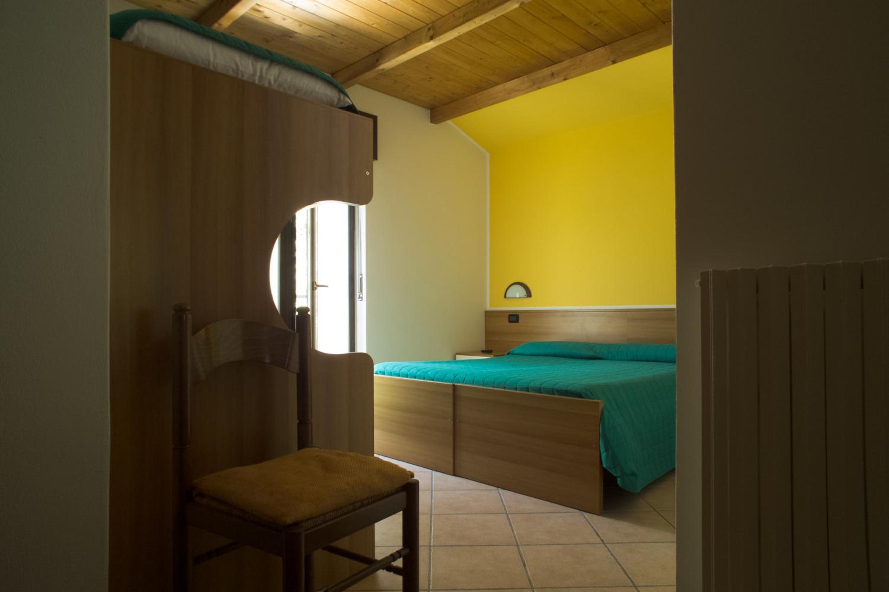 Quadruple Room - Photo 6