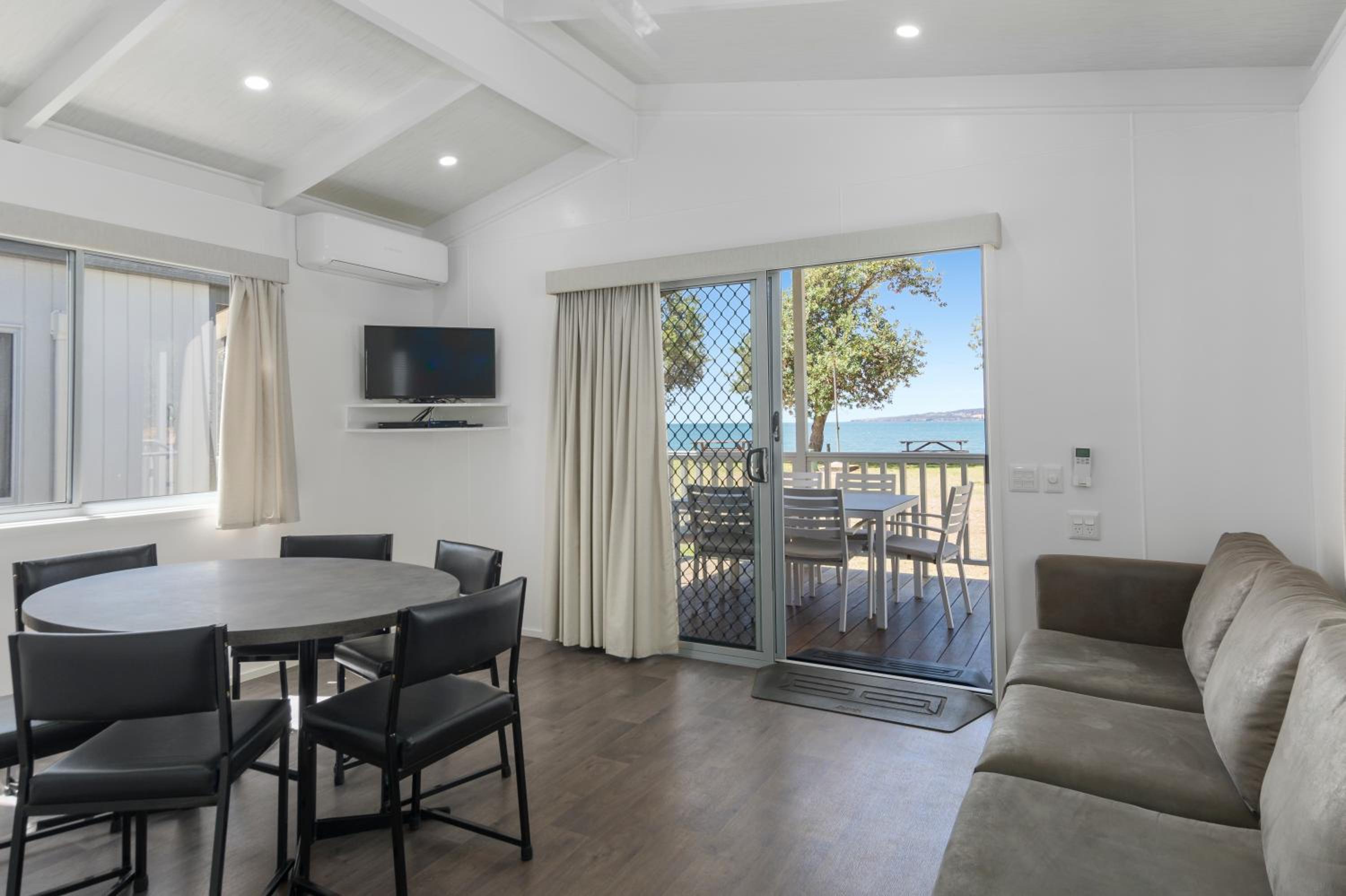 Deluxe Two-Bedroom Beachfront Accessible Villa photo 1