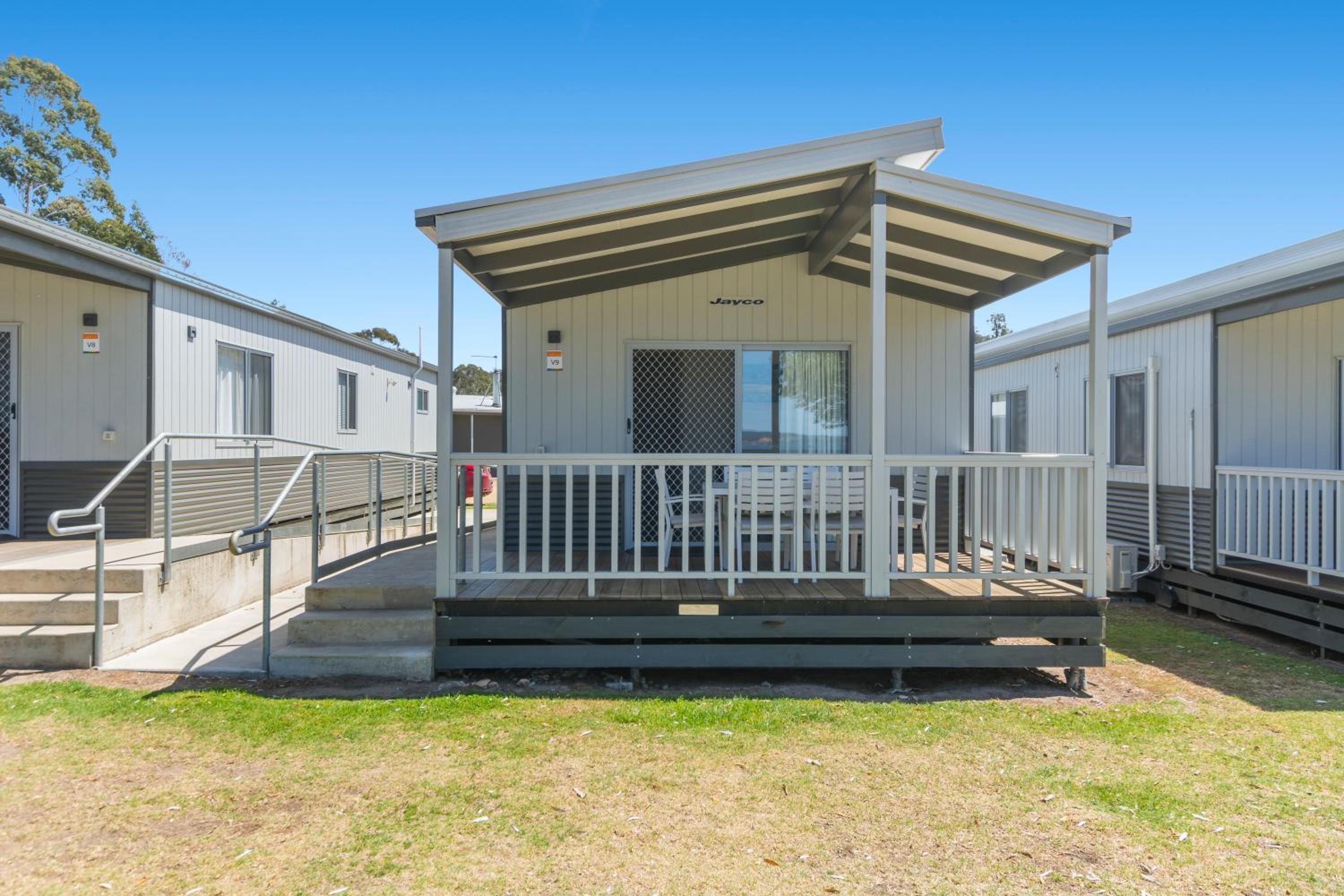 Deluxe Two-Bedroom Beachfront Accessible Villa photo 2