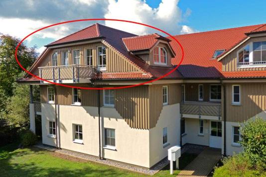 Apartment with Balcony photo 3