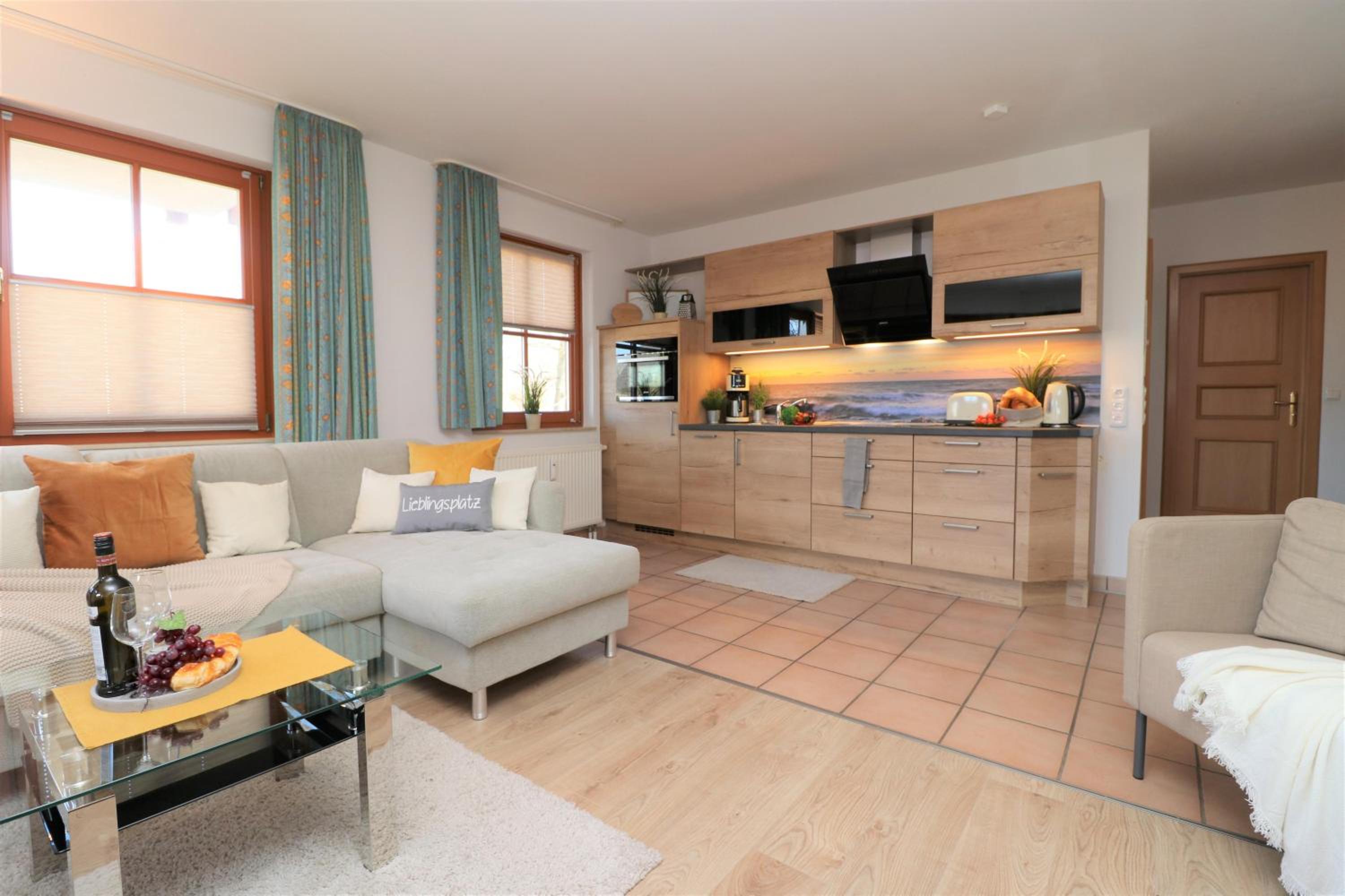 Apartment with Terrace photo 3