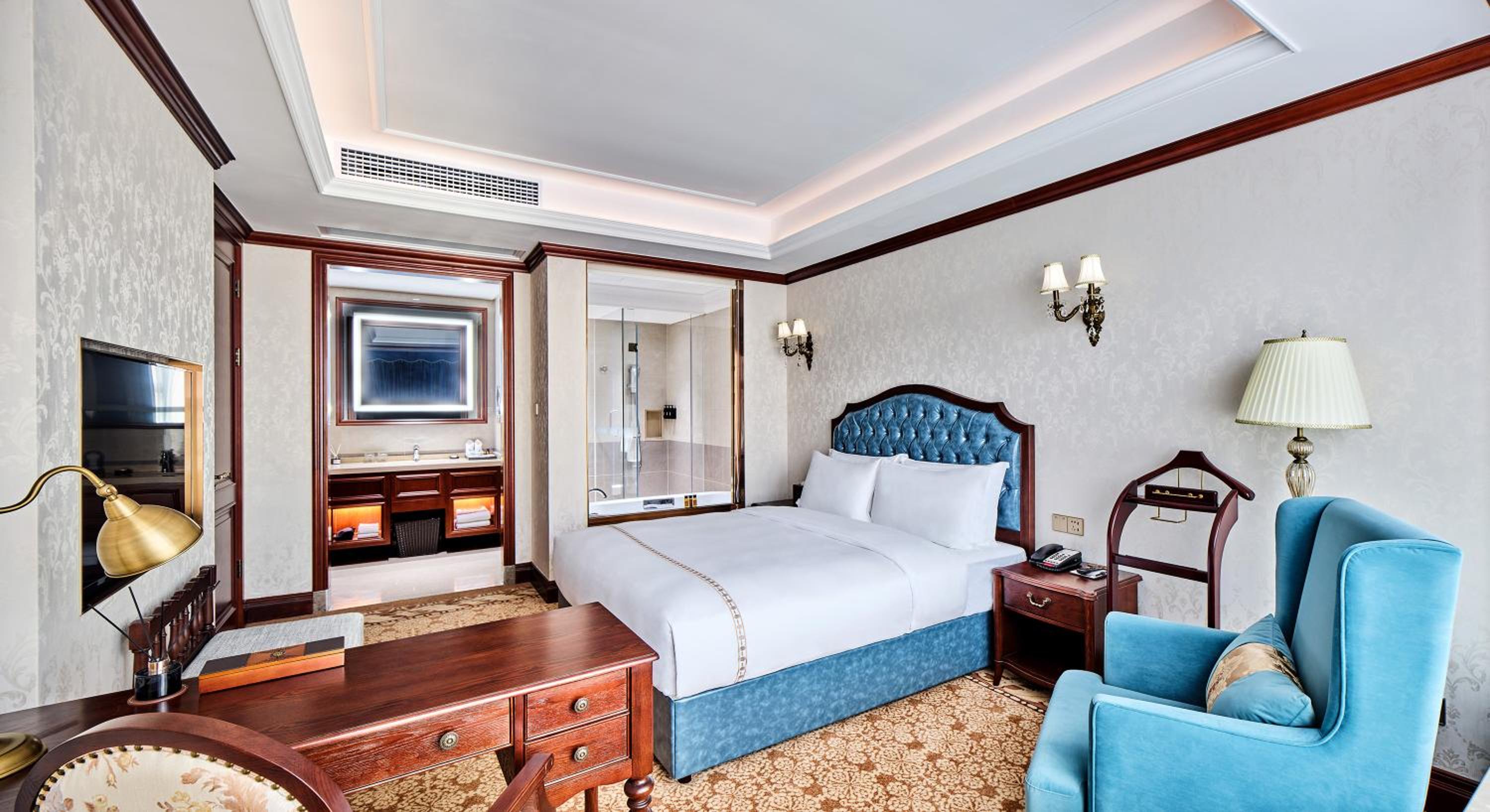 Two-Bedroom Suite photo 2
