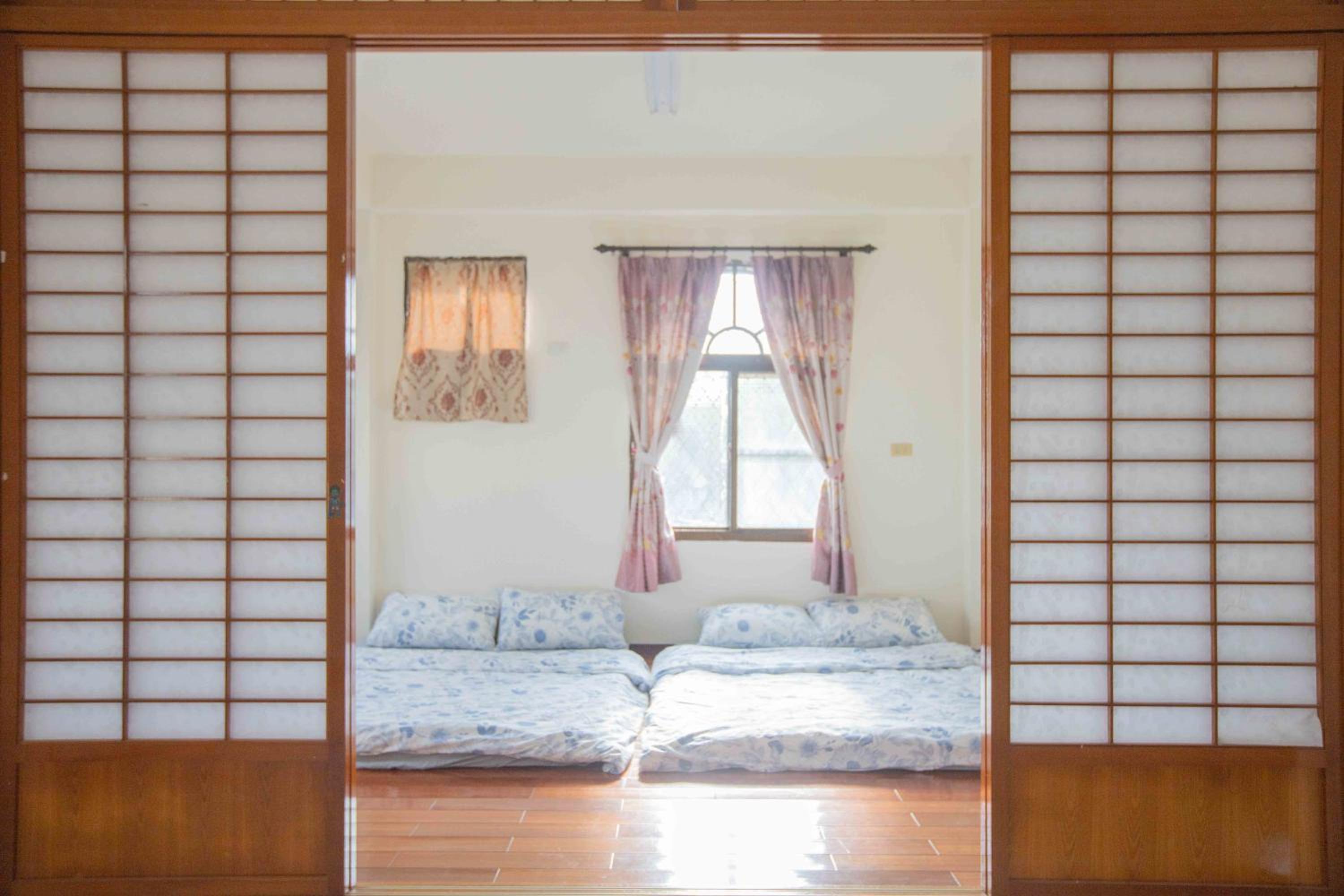 Large Twin Room photo 1