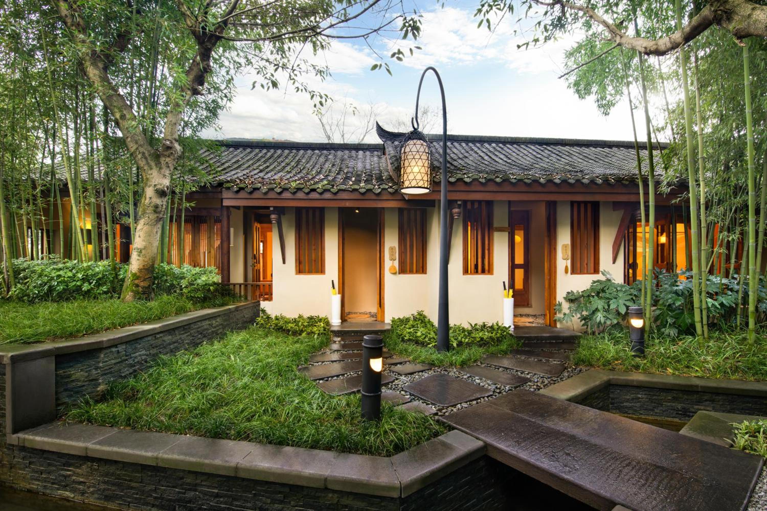 Six Senses Hot Spring Suite photo 3
