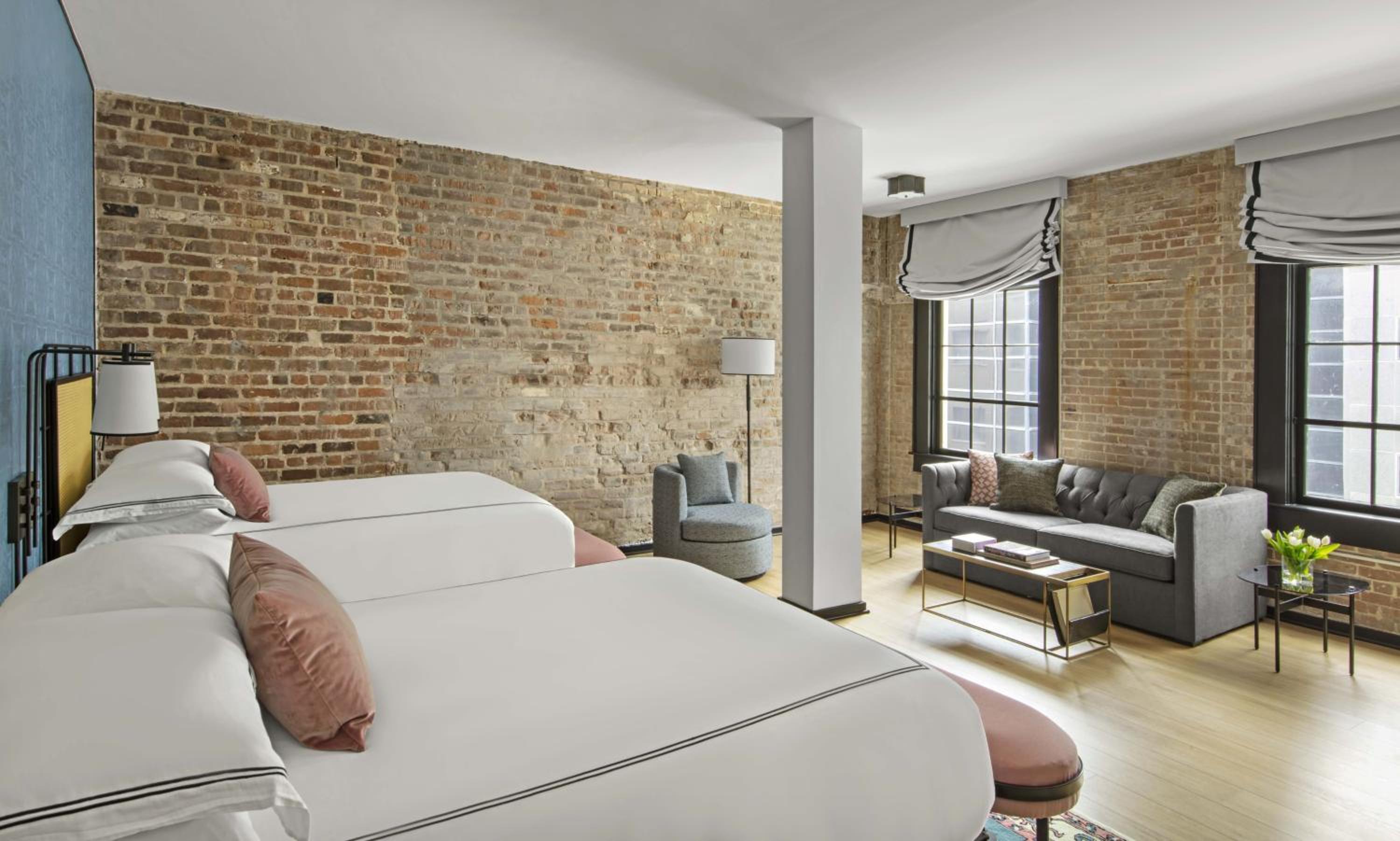 Premium Queen Room with Two Queen Beds - Photo 6