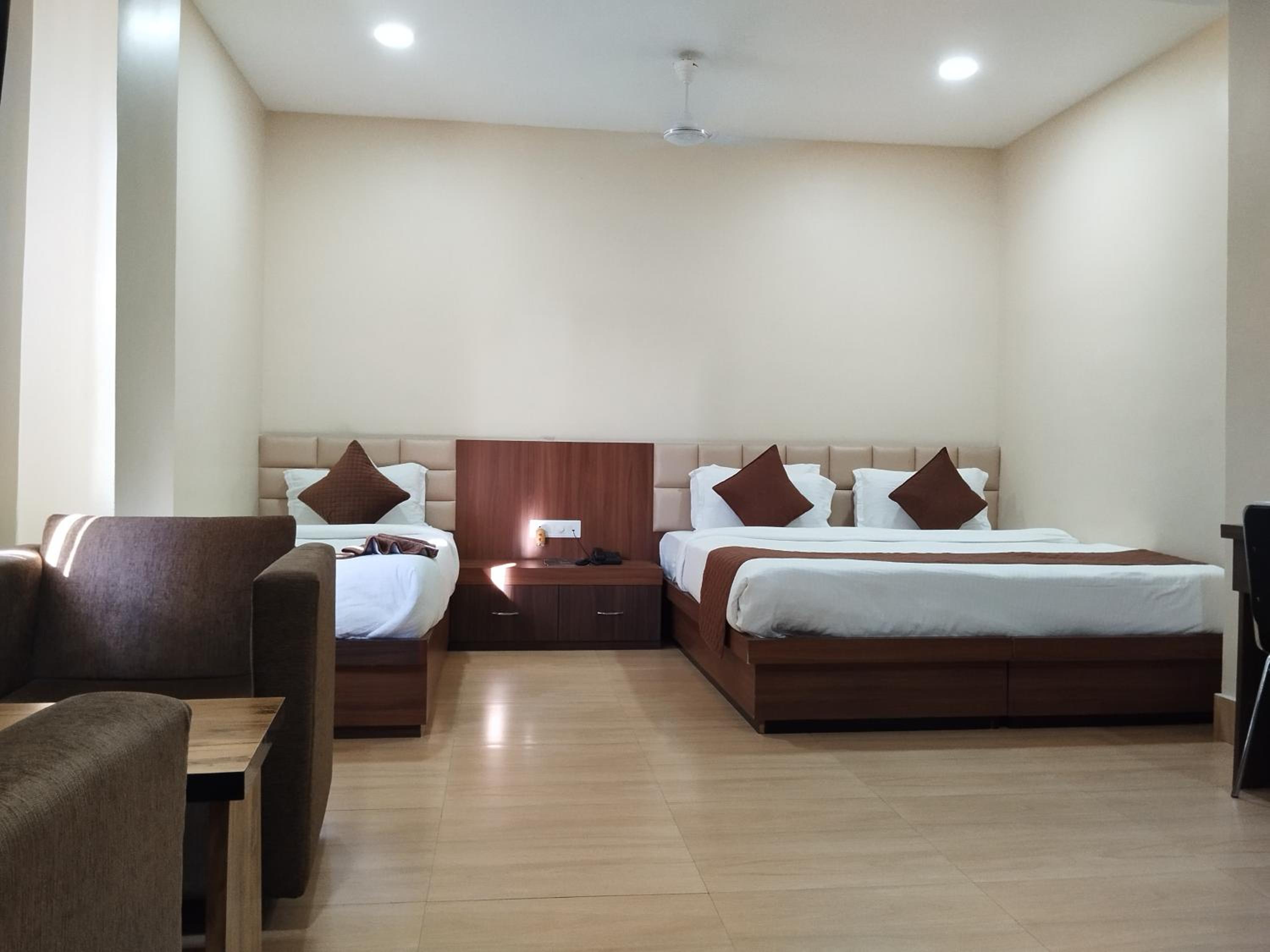 Deluxe Double Room photo 3